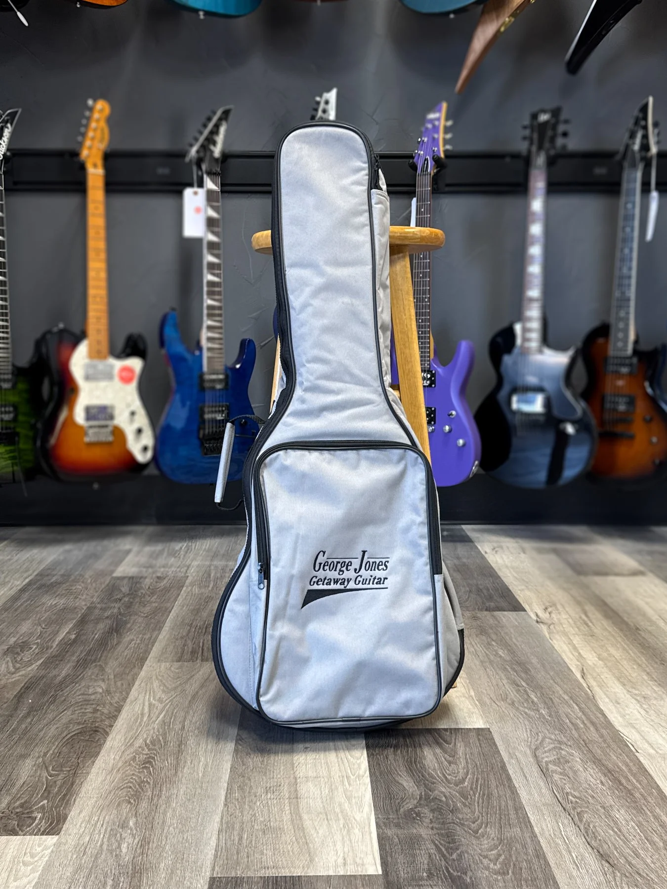 Silvertone George Jones Getaway Guitar Gig Bag - Gray