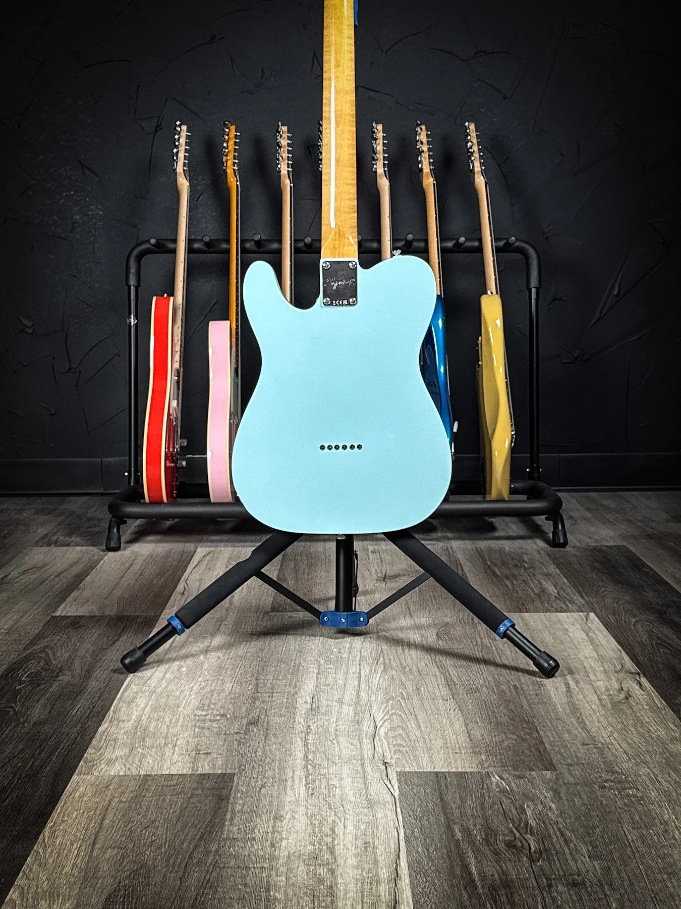 squier-09.jpg