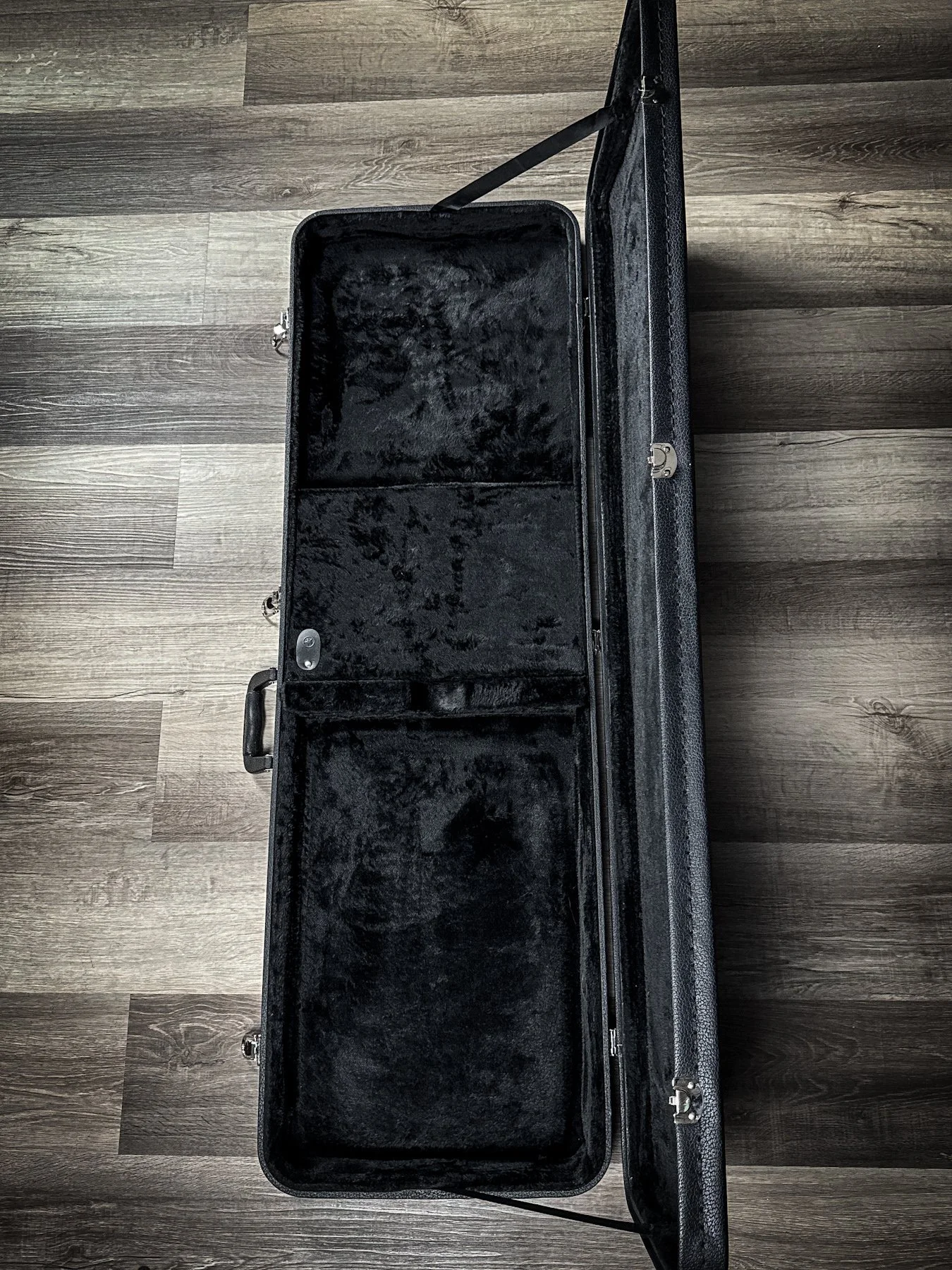 RR-RRDWB-BASSCASE-05.jpg