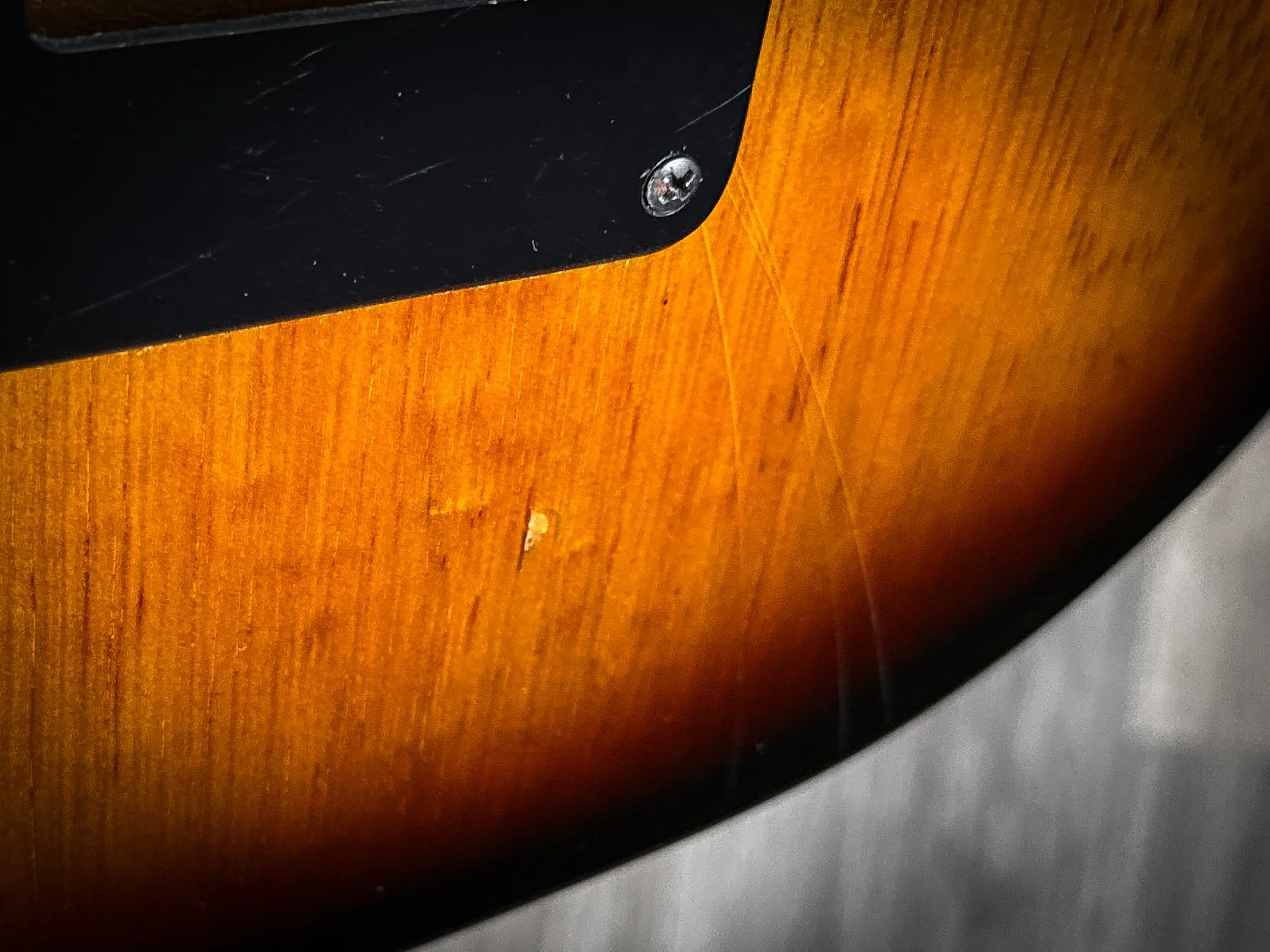 bullet-05.jpg