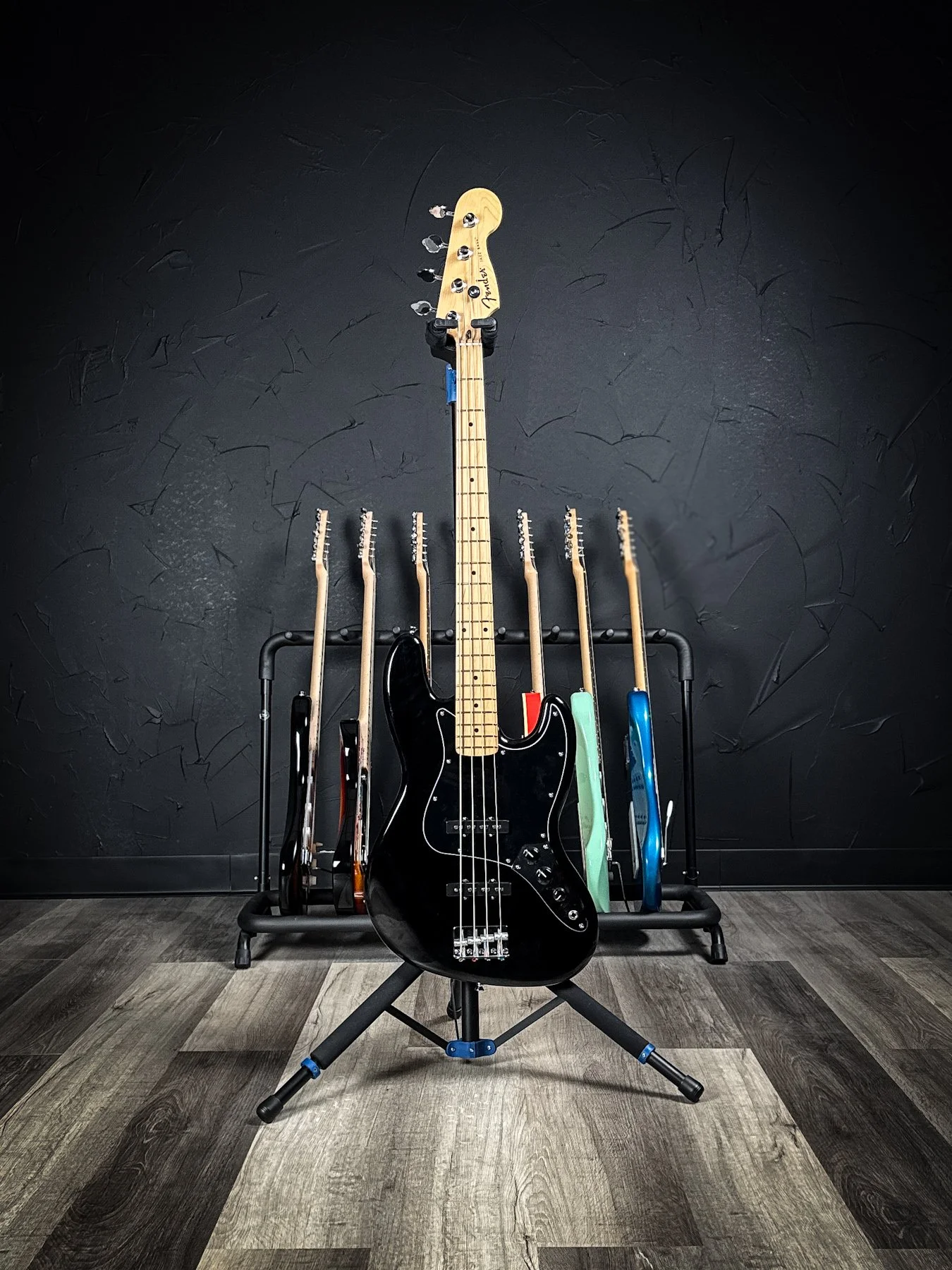 fenderjazzbass-7.jpg