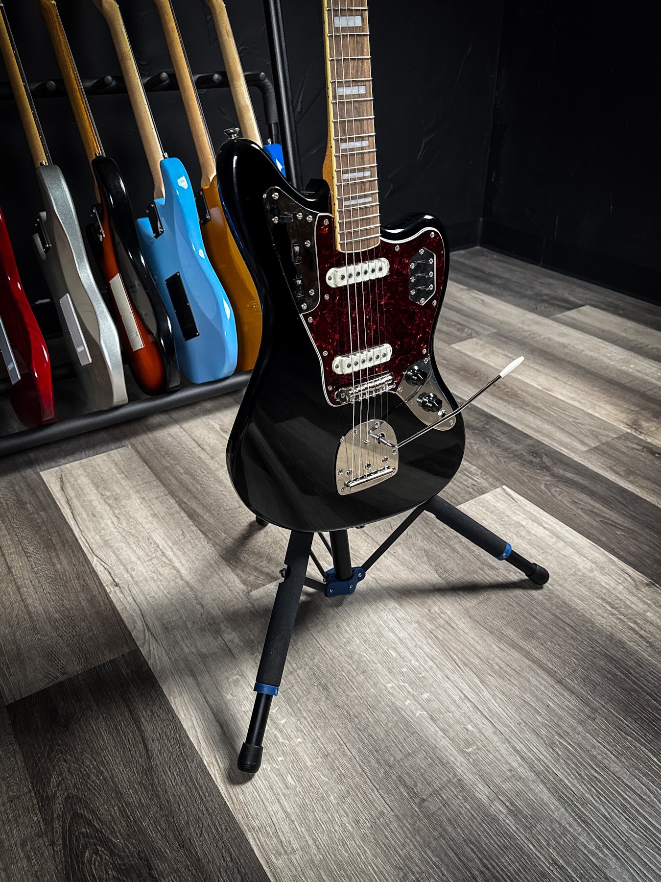 SQCV-70SJAG-BLK-6.jpg