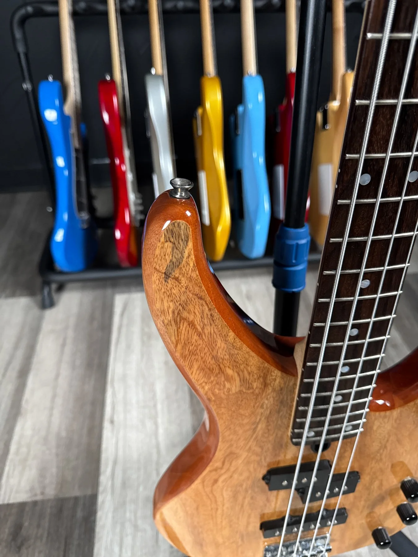 YAM-TRBX174EW-NAT-BASS-07.jpg