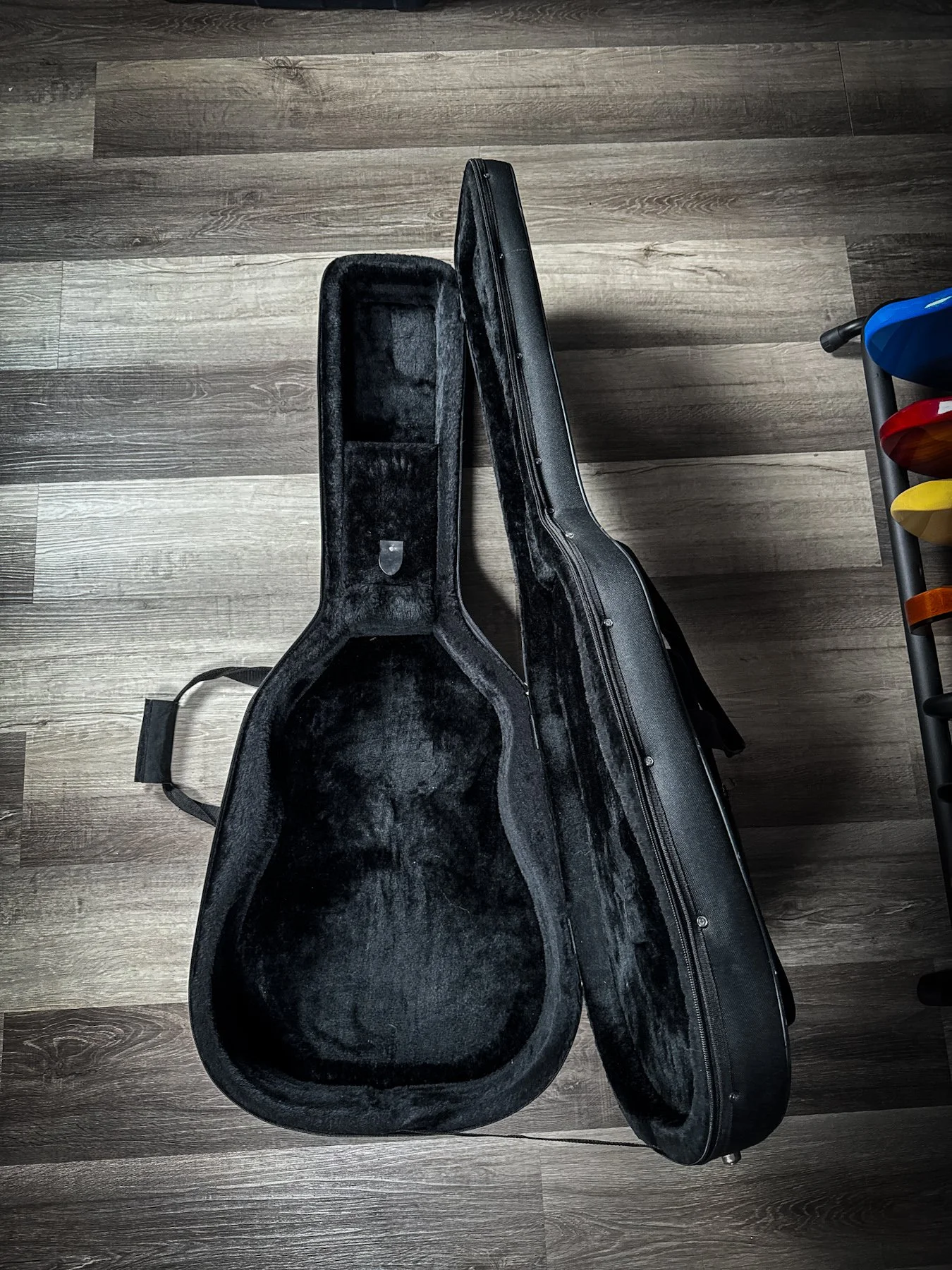 SMIHRD-ACCASE-BLK-2.jpg