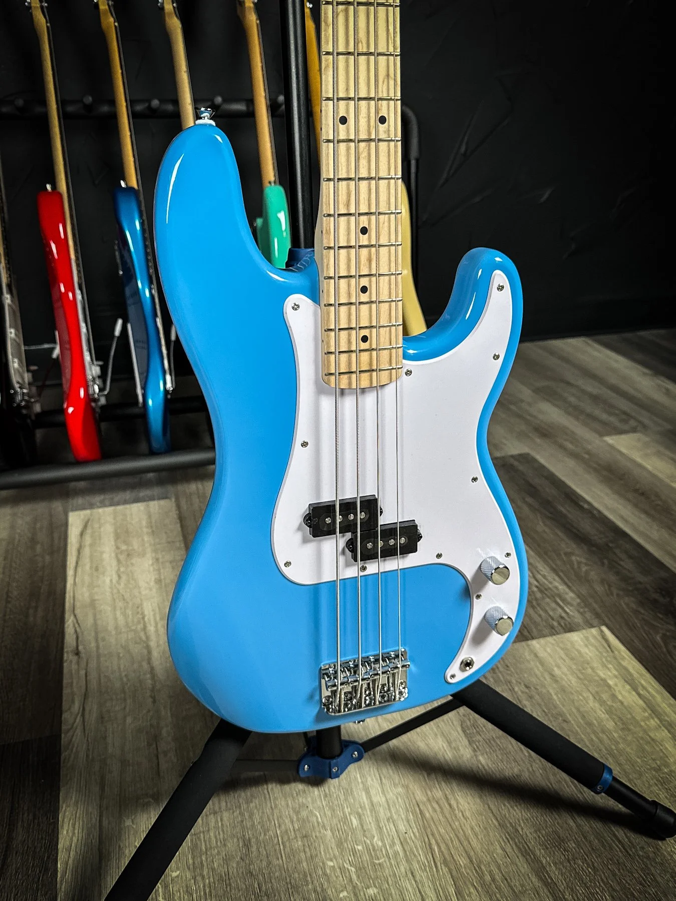 sonicpbasscab-4.jpg