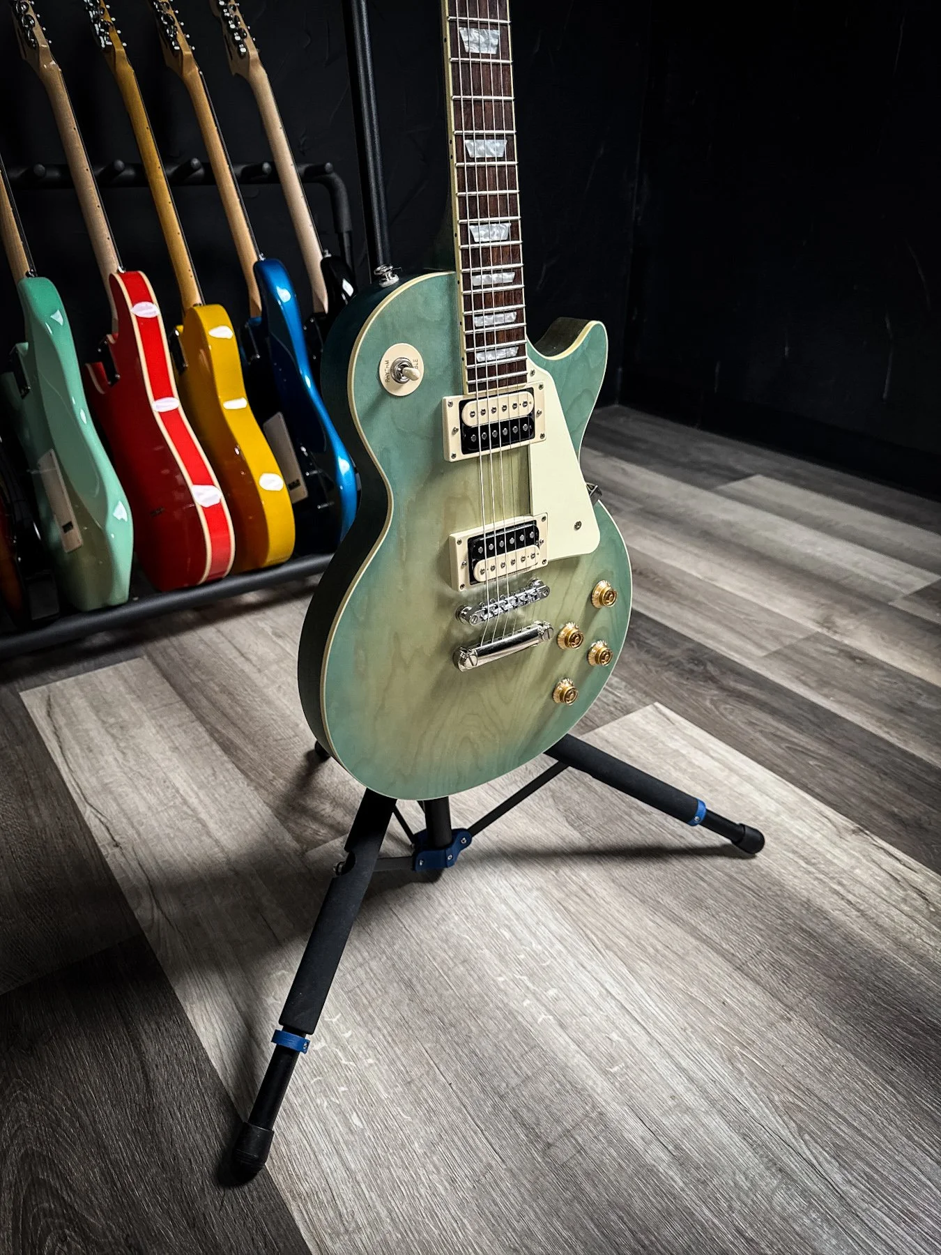 epiphone-2.jpg