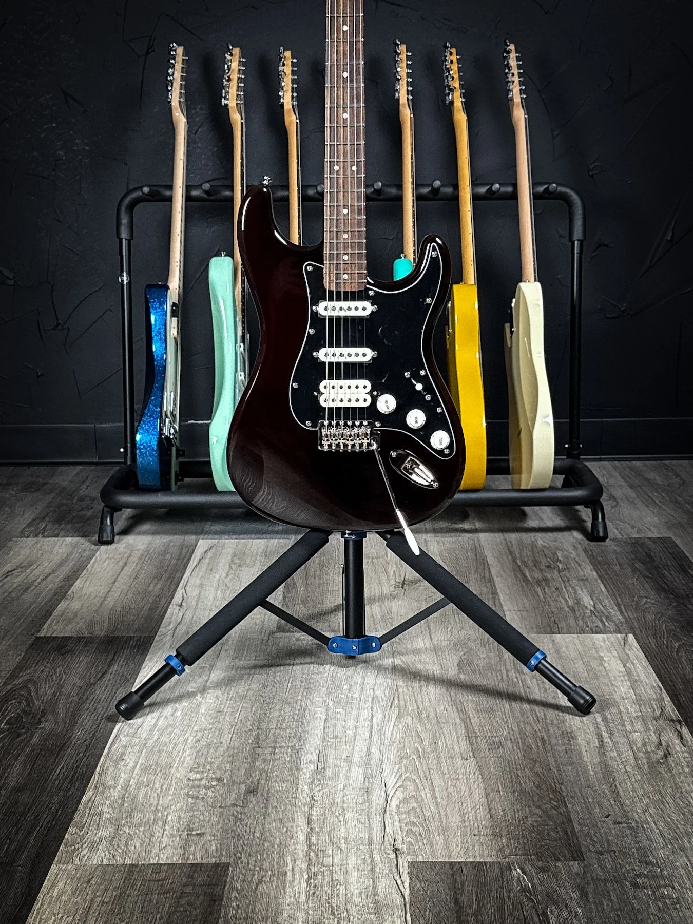 squier-06.jpg