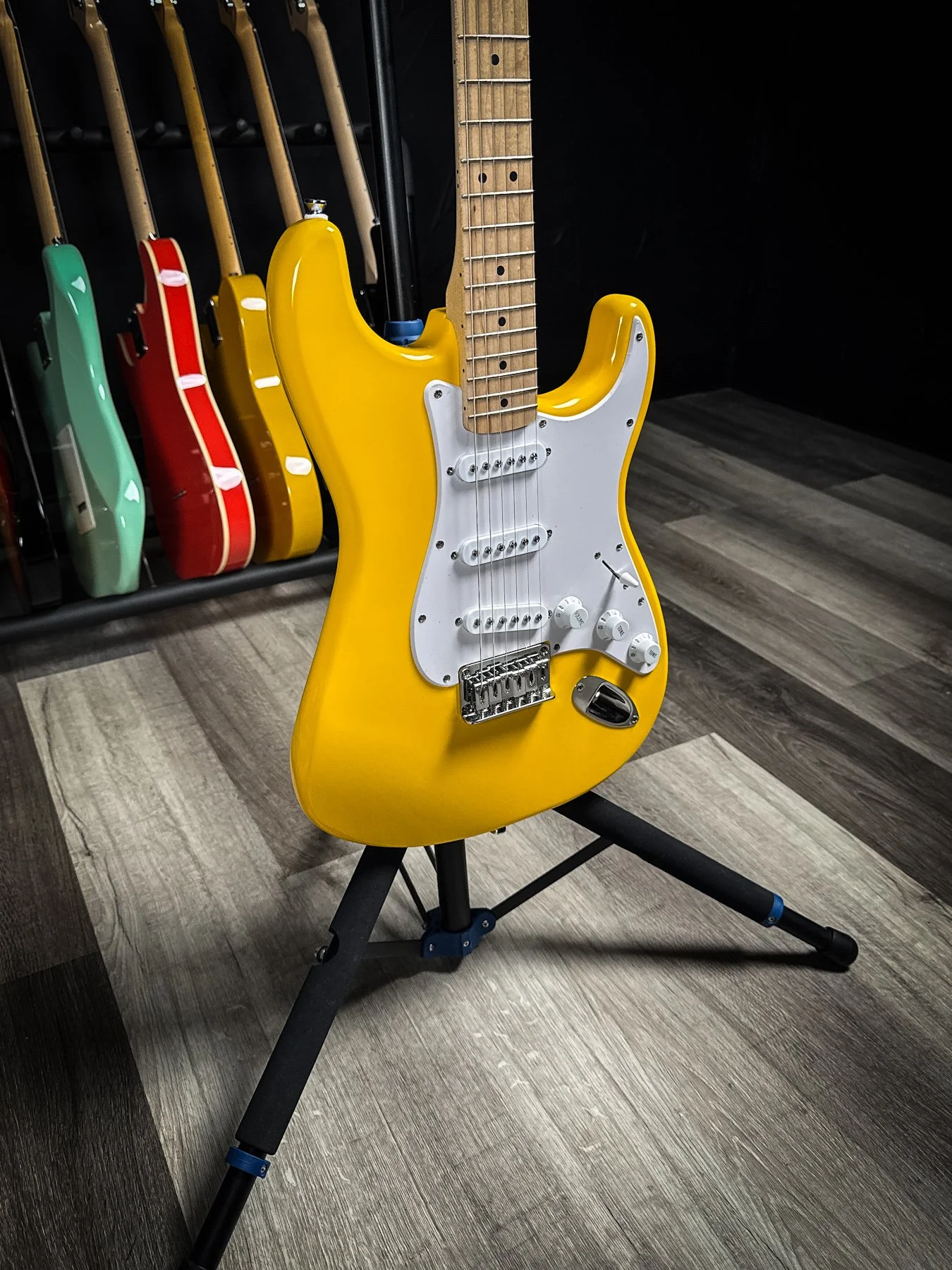 squier-5.jpg