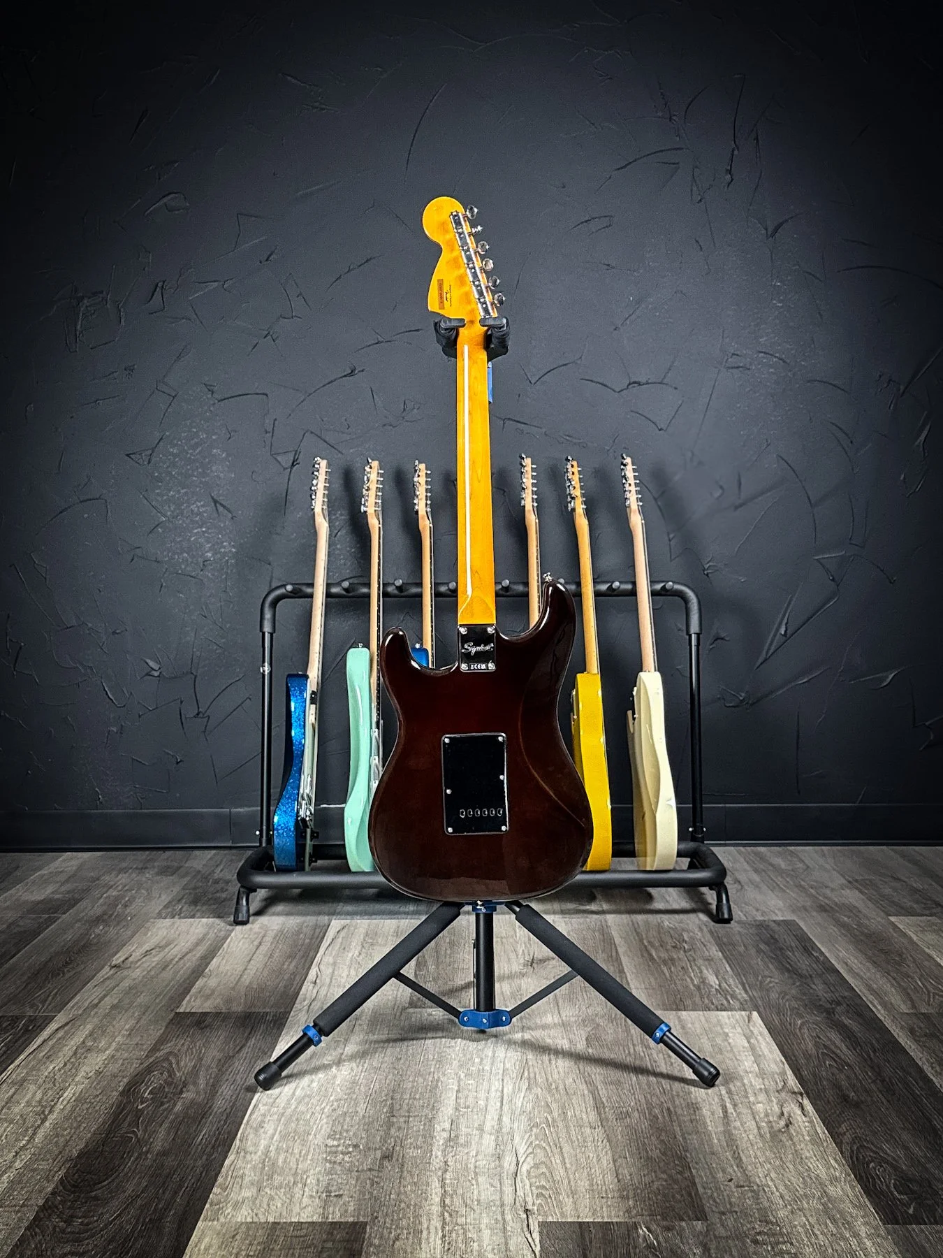 squier-02.jpg