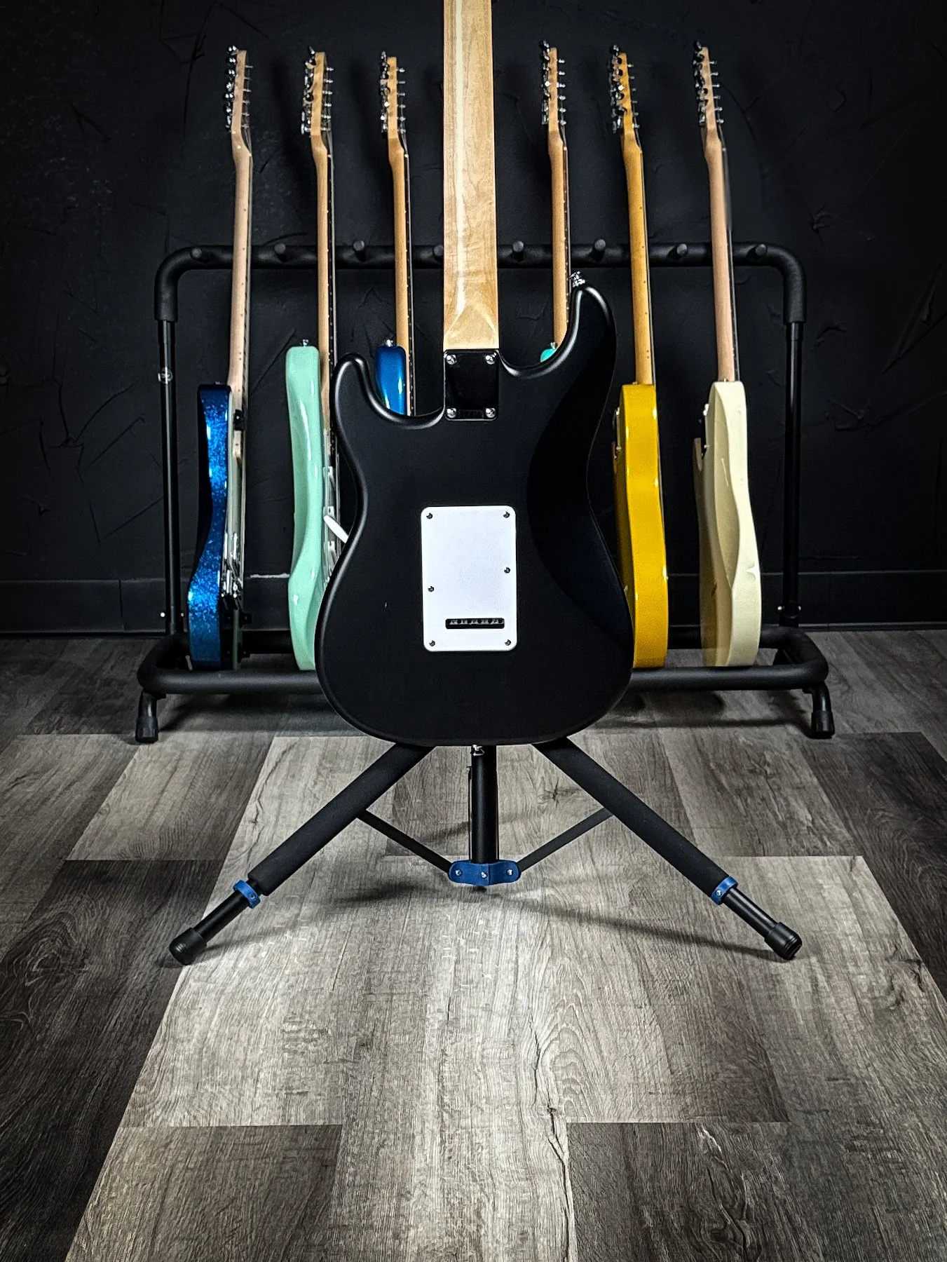 squier-09.jpg