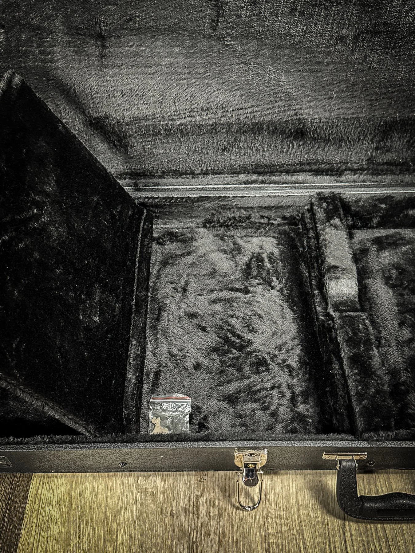 RR-RRDWB-BASSCASE-01.jpg
