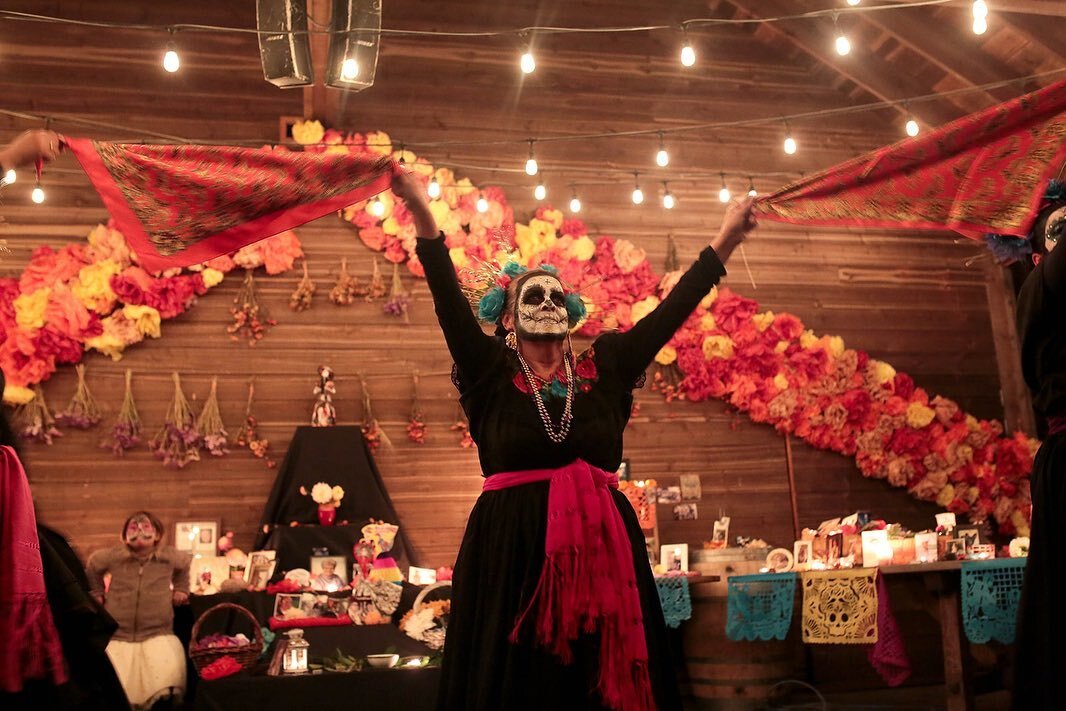Another luminous, connective, and
warming D&iacute;a de los Muertos. Thank you Deb, Miranda, Fiesta Latina Folk Dancers, volunteers, friends, and all of you who joined us last night. We hope you carry the warmth with you ❤️

@chefdeb.ca @dosamores.to