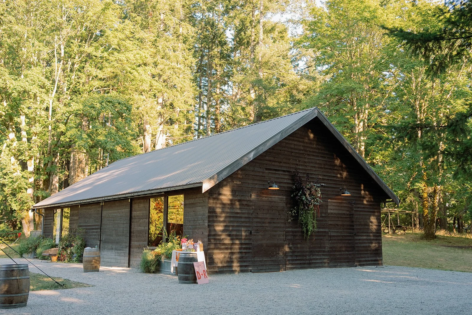 Rebecca&Dylan_BullockLakeFarm_SammieChanPhoto-502_websize.jpg