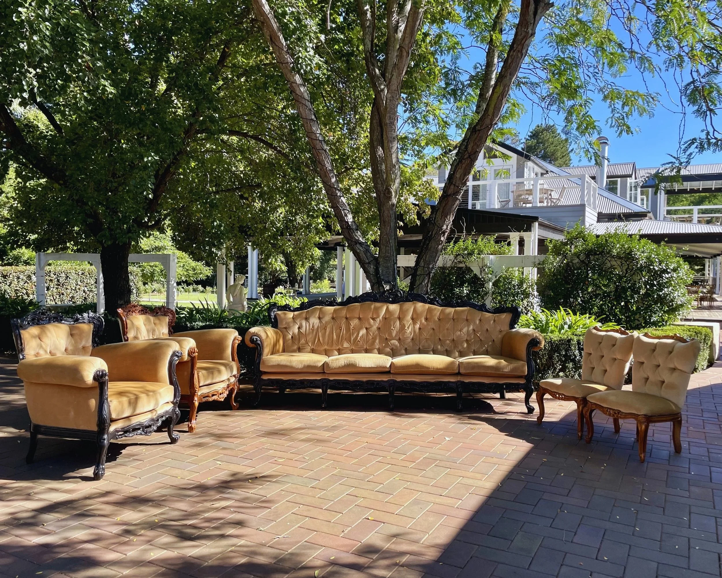 Gold+Vintage+Lounges+South+Coast7.jpg