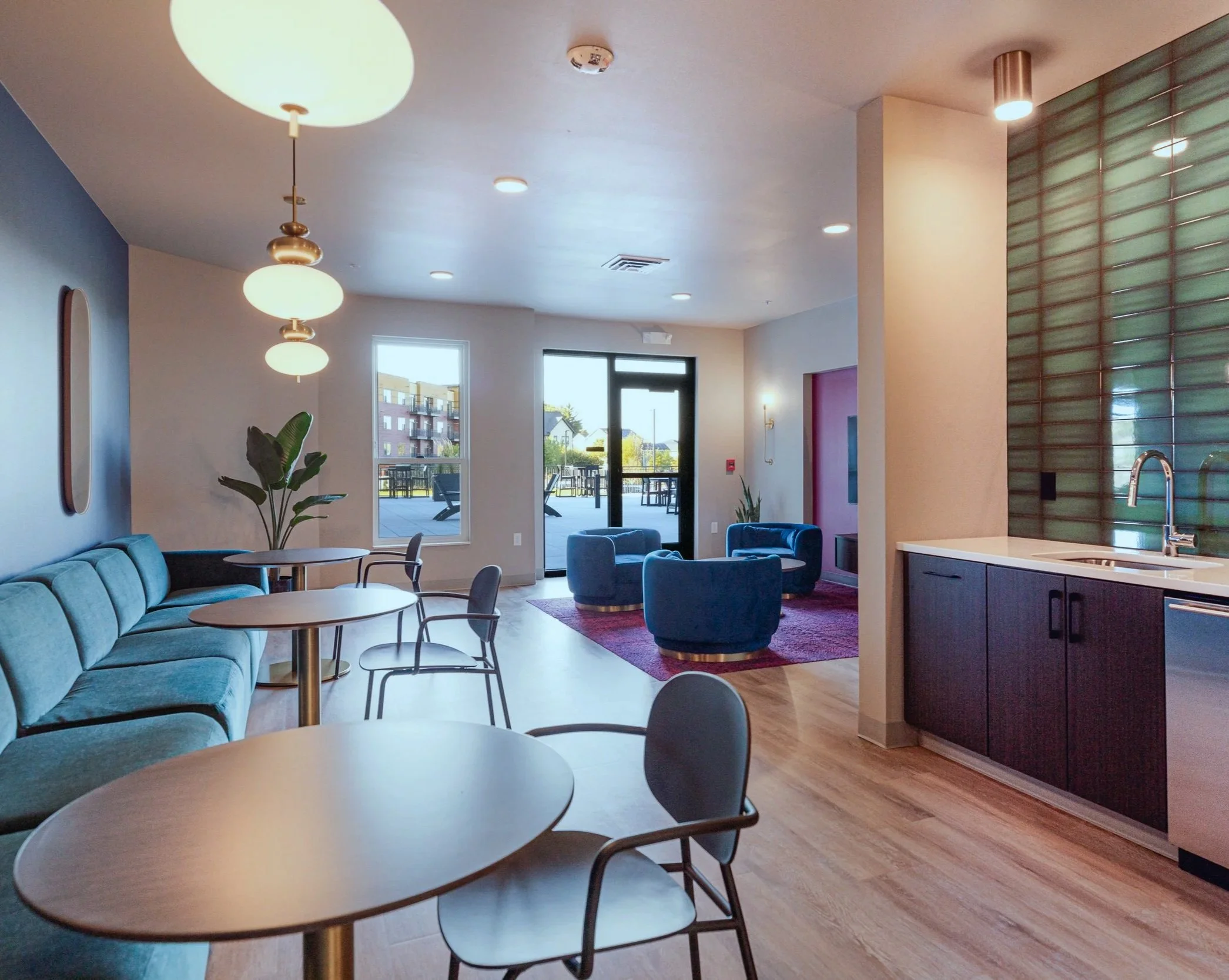 Arlo Apartments Lounge