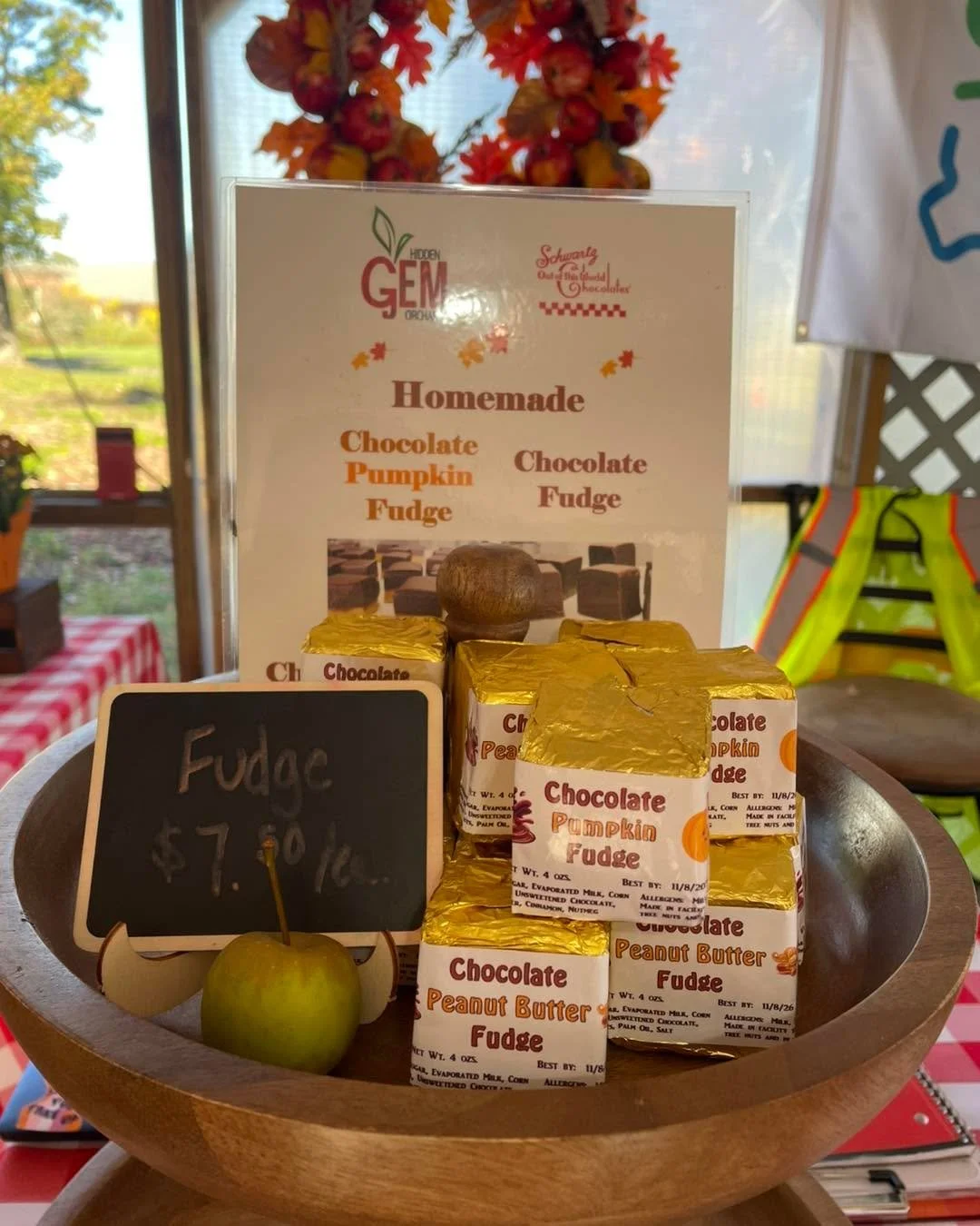 🍎 WE&rsquo;RE OPEN TODAY!

It&rsquo;s a beautiful fall day for apples at Hidden Gem Orchard! Pick-Your-Own is open, and the Farm Stand is packed with fall favorites.

🍏 PICK-YOUR-OWN &mdash; 10 AM&ndash;5 PM
�Today is self-guided walking PYO &mdash
