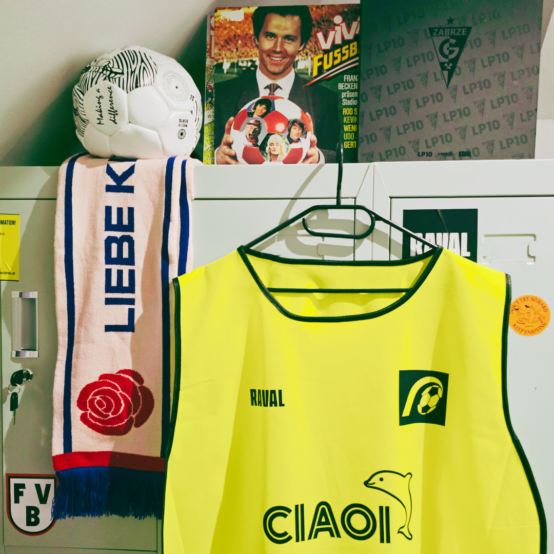 Büro_RavalFootball.png