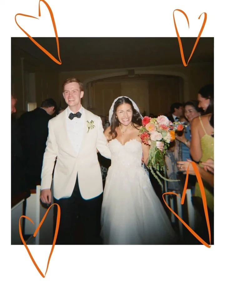 Elizabeth &amp; Charlie in Annapolis 🧡 // Elizabeth and Charlie:

Planning &amp; Design: @Baileyweddings
Photography: @lisablumephoto
Venue: @whitehalleventsmd
Catering: @theclassiccateringpeople
Floral: @sophiefelts
D&eacute;cor: @honeywoodrentals 