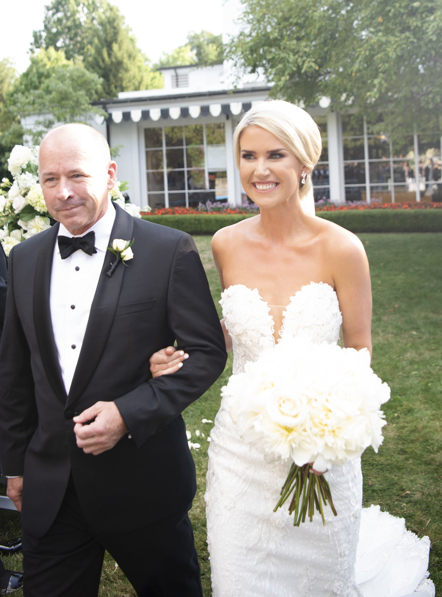Greenbrier-Resort-Wedding-Photographer-15.jpg