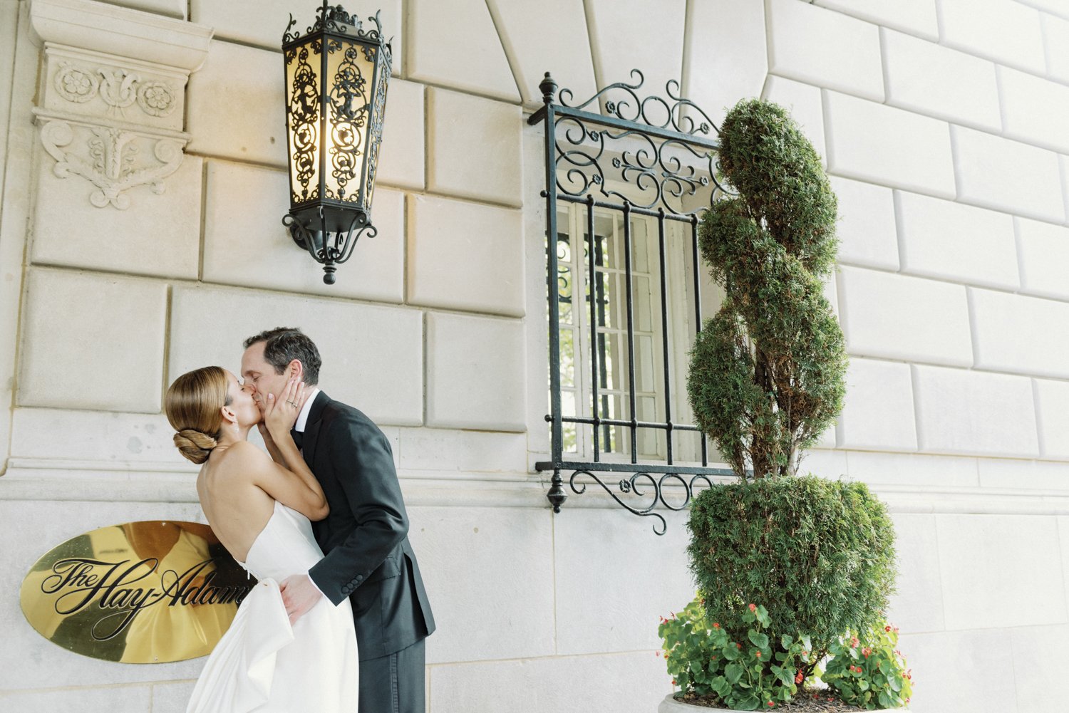 4-Hay-Adams-Hotel-wedding-LisaBlume-2.jpg