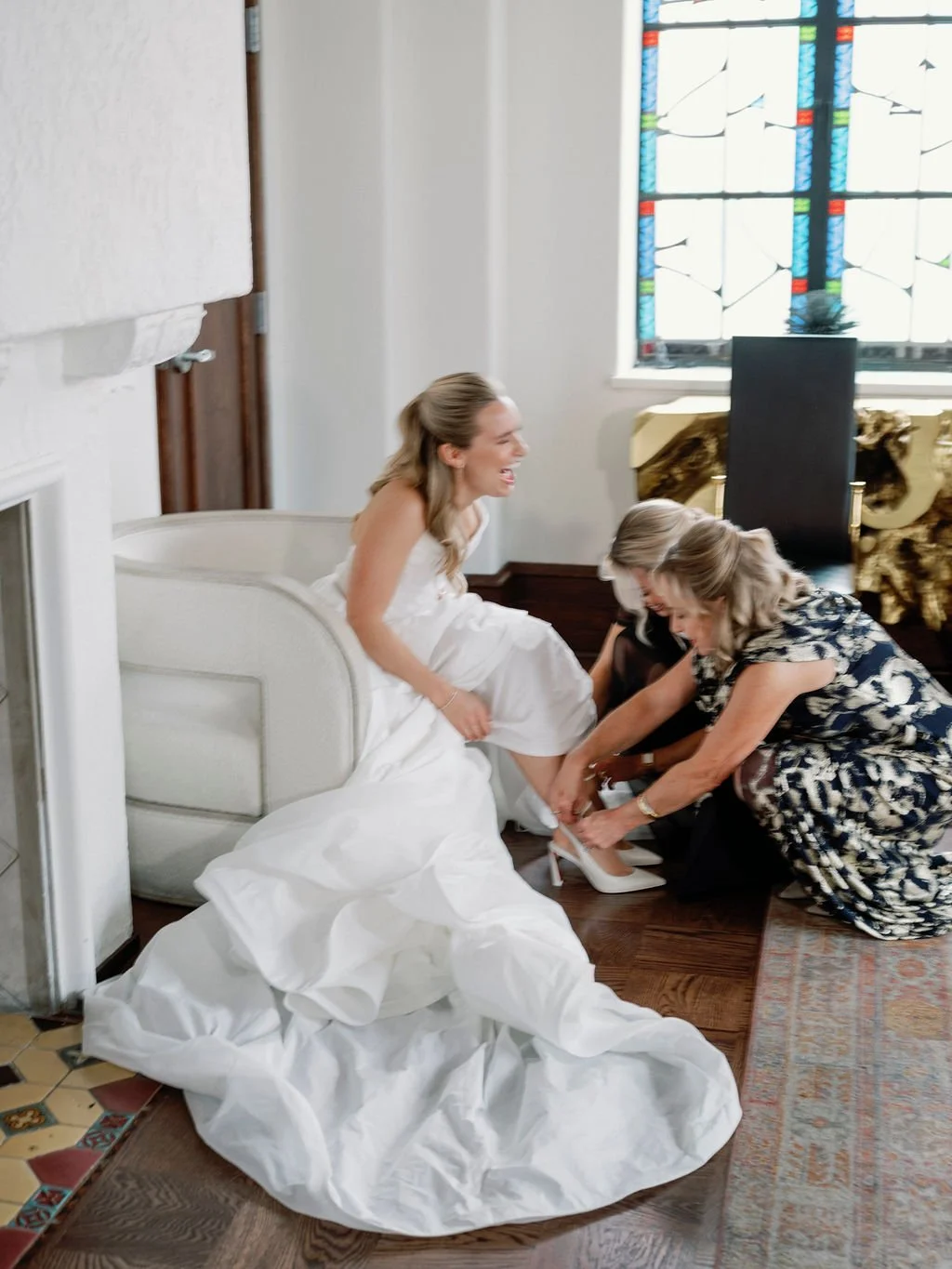 RevelMotorRow-Wedding-LisaBlumePhoto-55.jpg