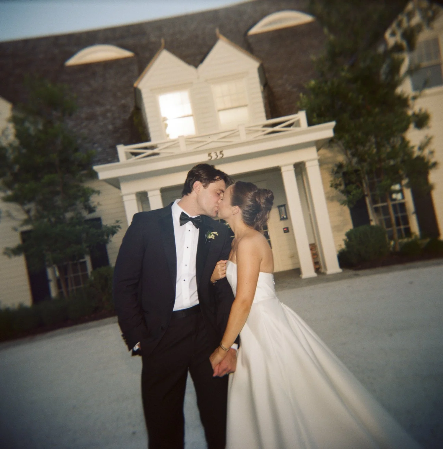 film-photographer-wedding.jpg