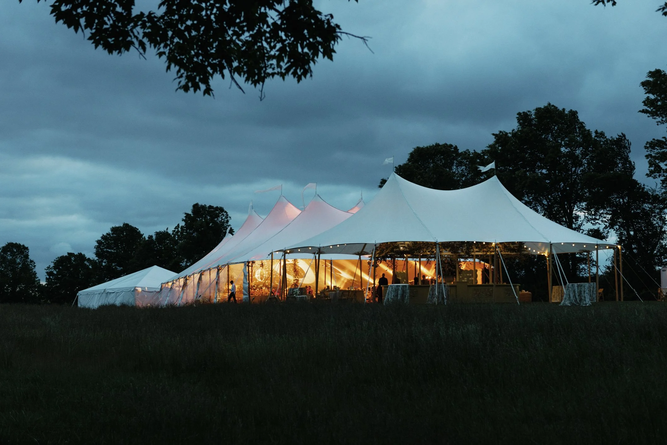 luxury-tented-wedding-photographer-md.jpg