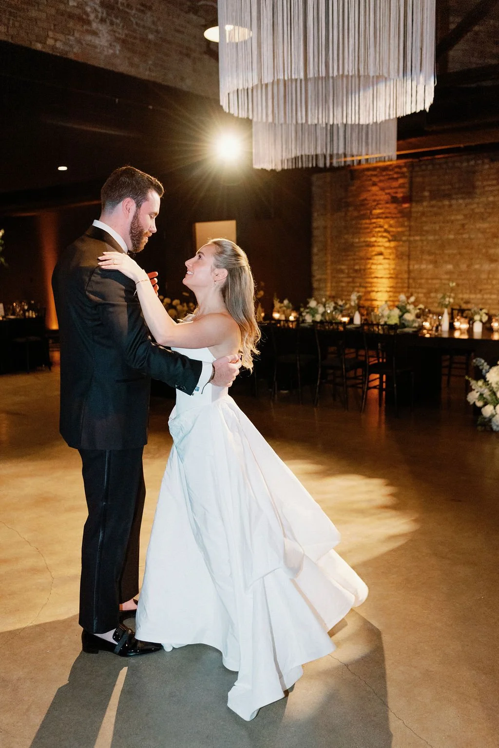 2-RevelMotorRow-Wedding-LisaBlumePhoto-405.jpg