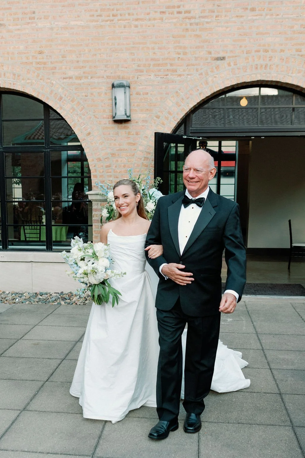 2-RevelMotorRow-Wedding-LisaBlumePhoto-171.jpg