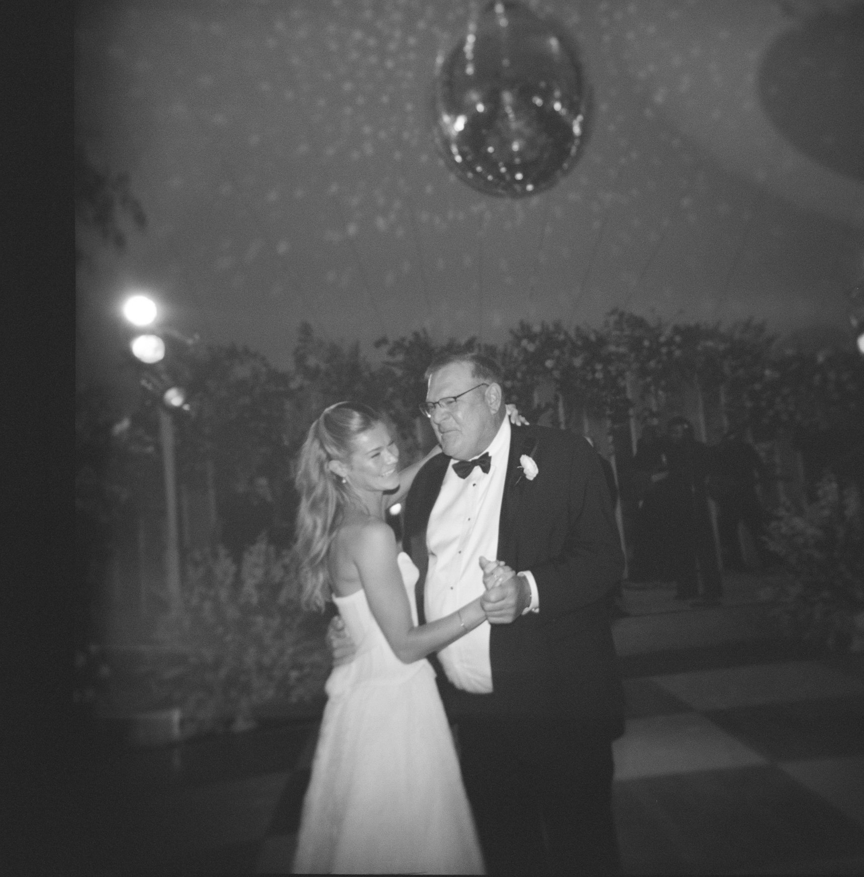 wedding-photographers-maryland-candid.jpg