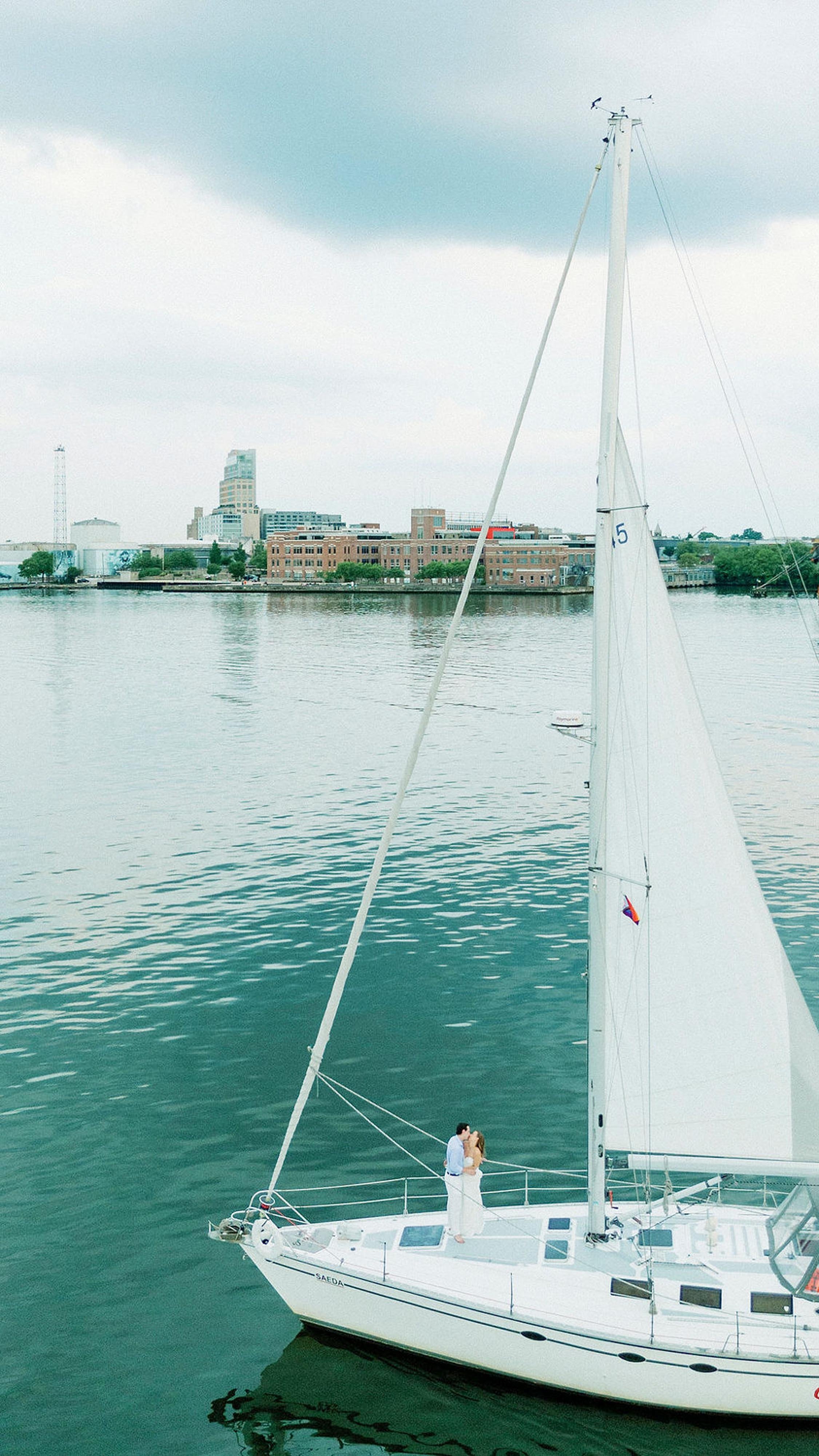 Sailboat-Maryland-Engagement-Lisa-Blume-Photo-15.jpg