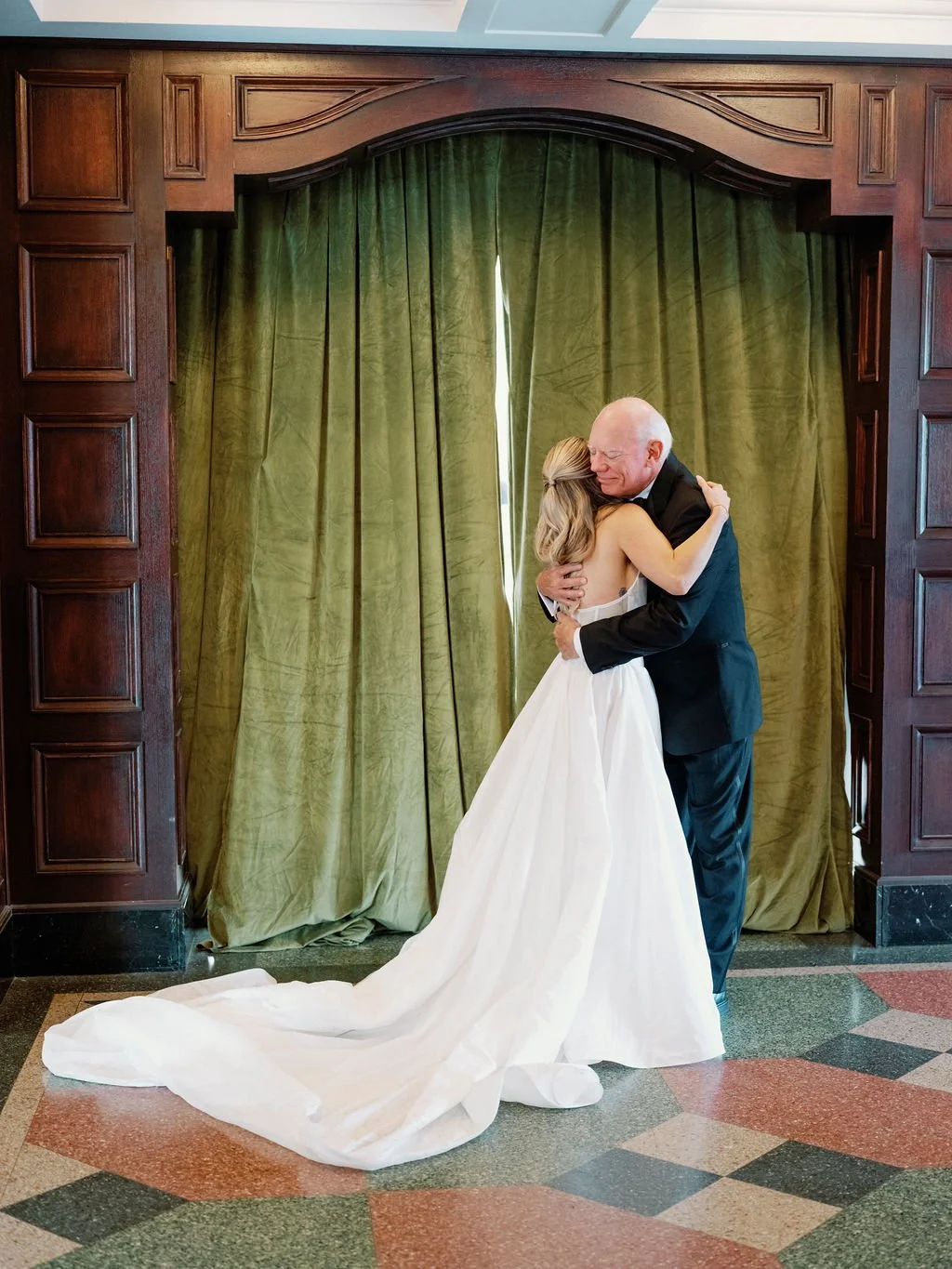 RevelMotorRow-Wedding-LisaBlumePhoto-124.jpg