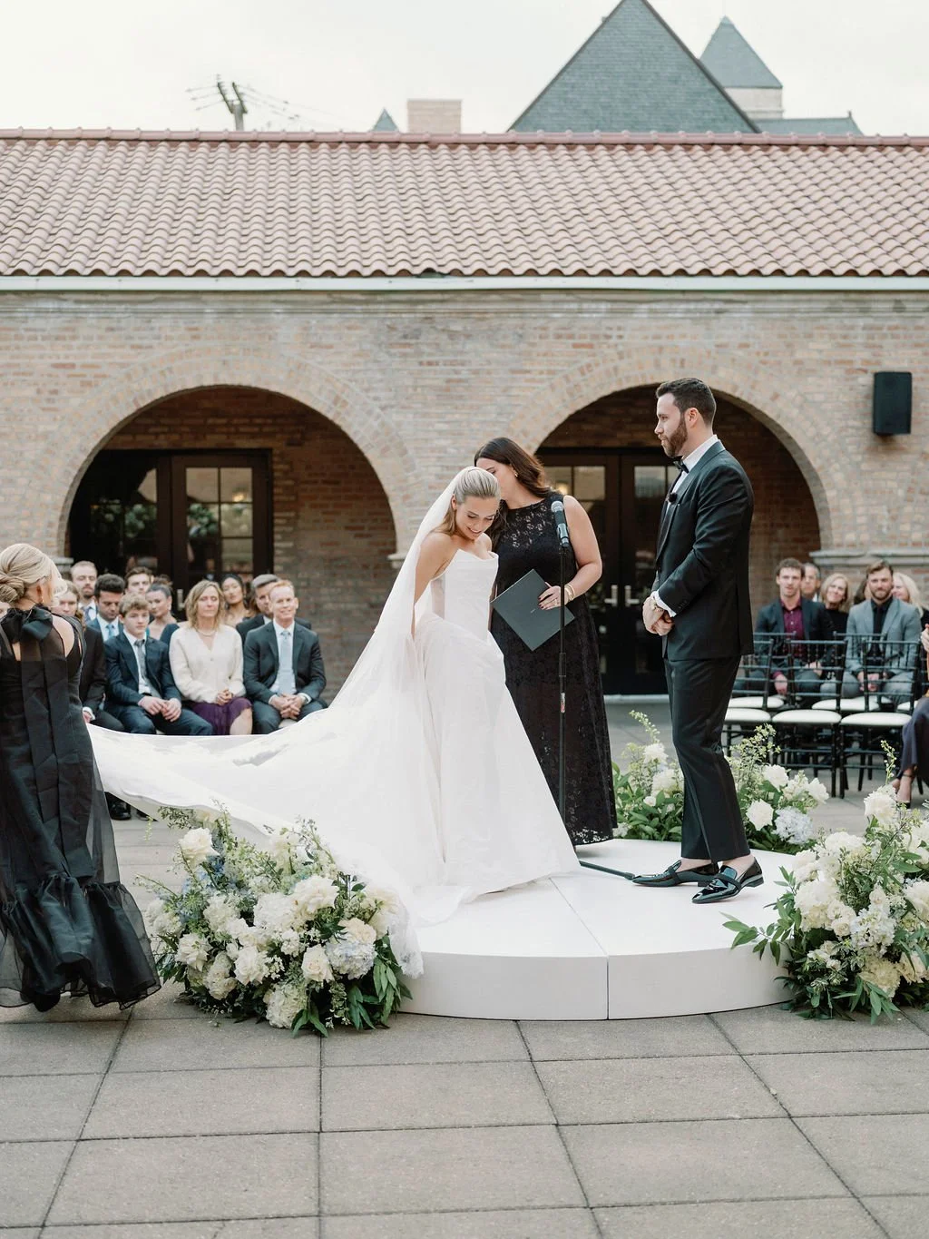 2-RevelMotorRow-Wedding-LisaBlumePhoto-177.jpg