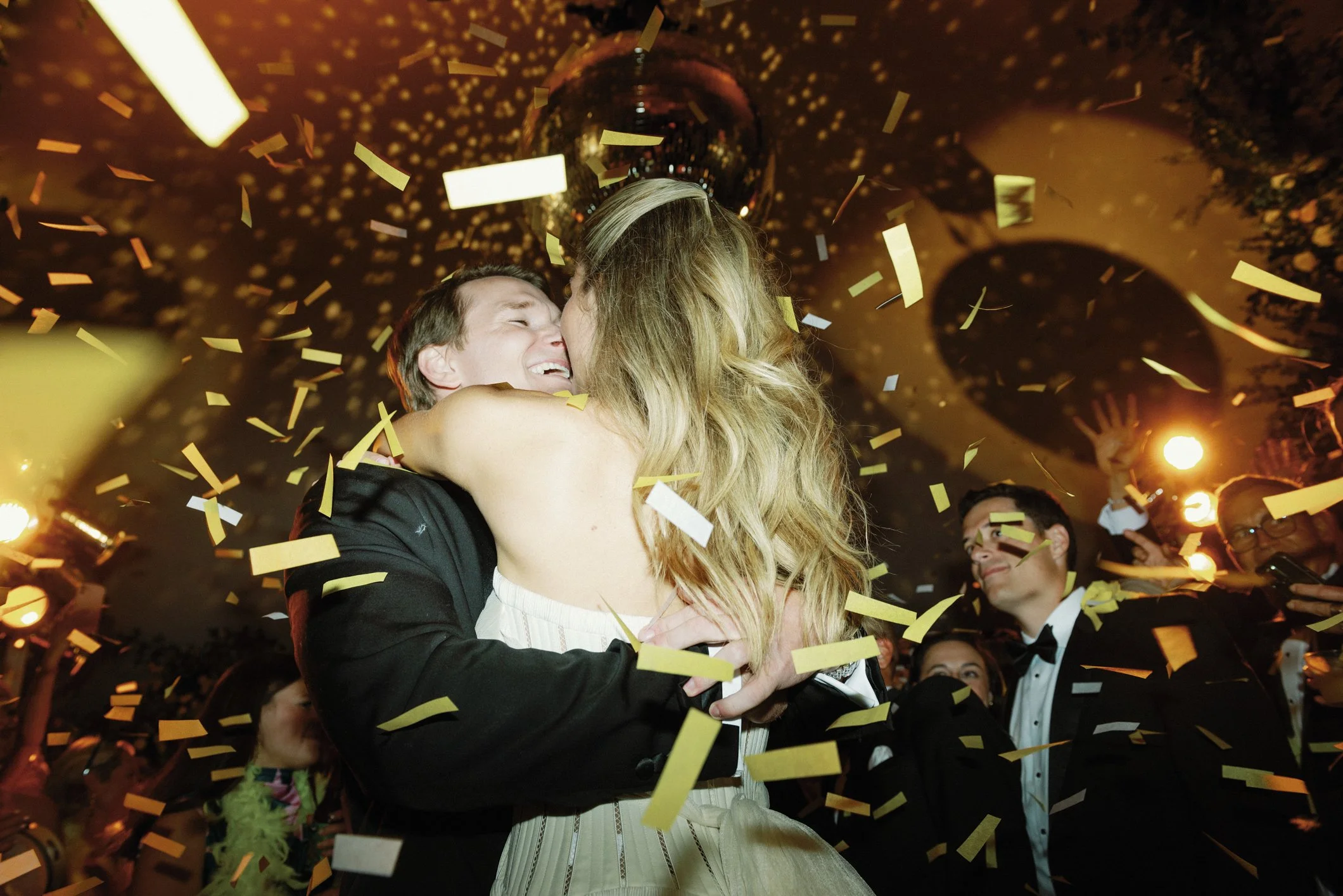 fun-wedding-photographer-md.jpg