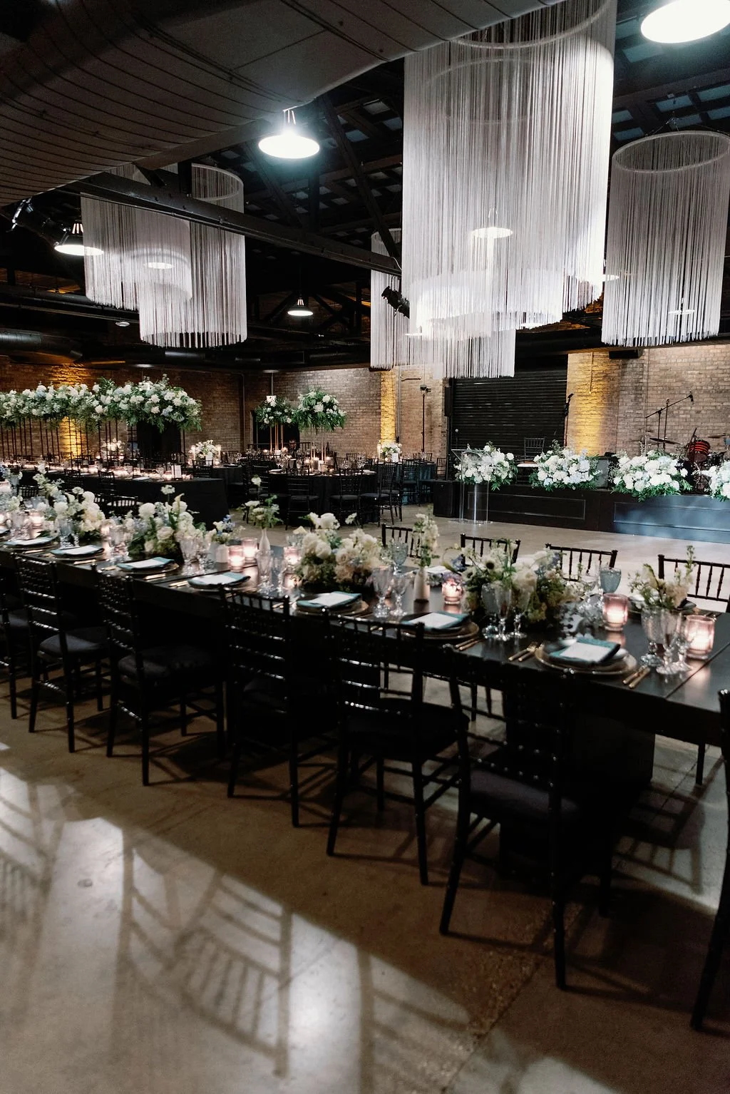 2-RevelMotorRow-Wedding-LisaBlumePhoto-369.jpg