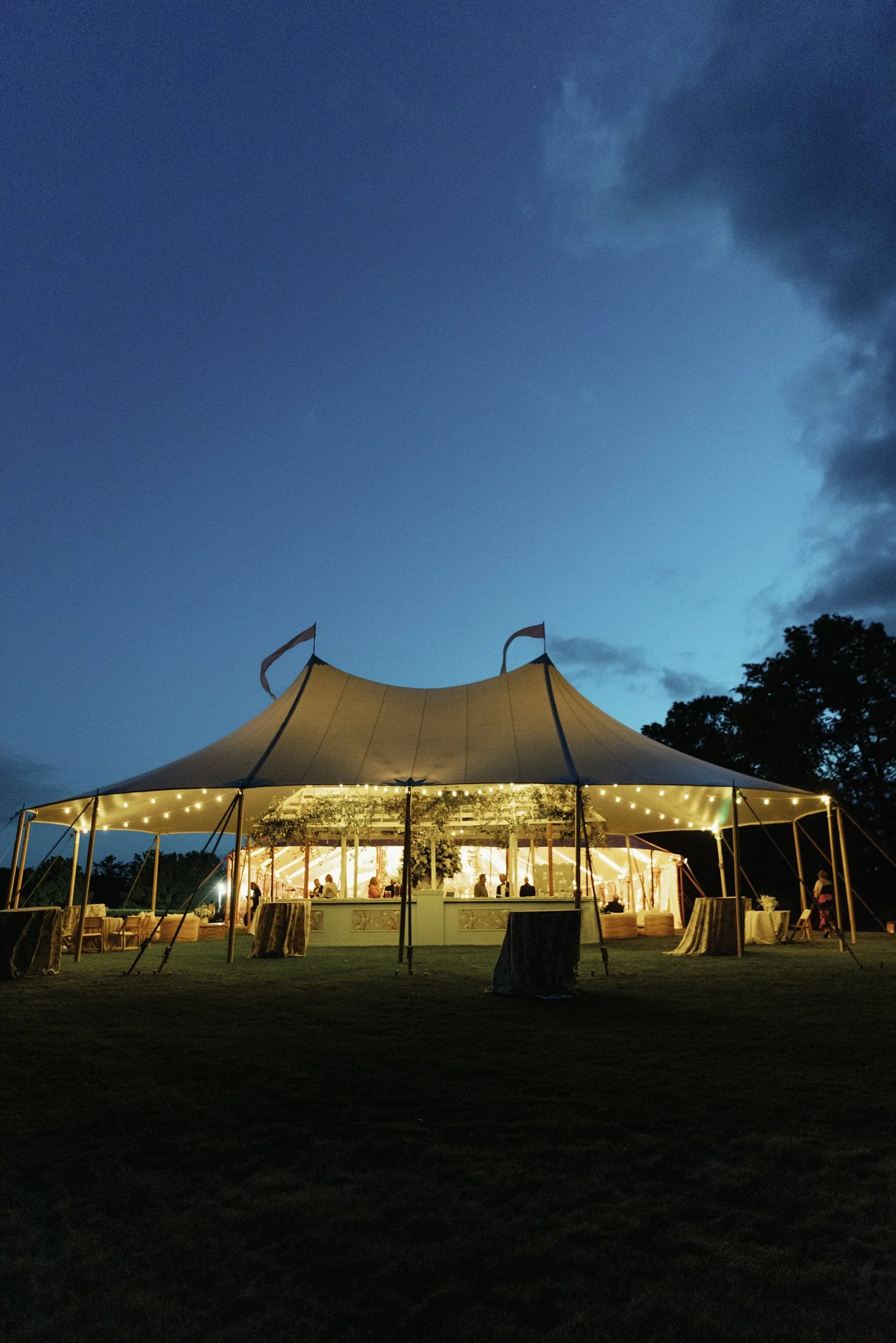 luxury-tented-wedding-photographer-md.jpg