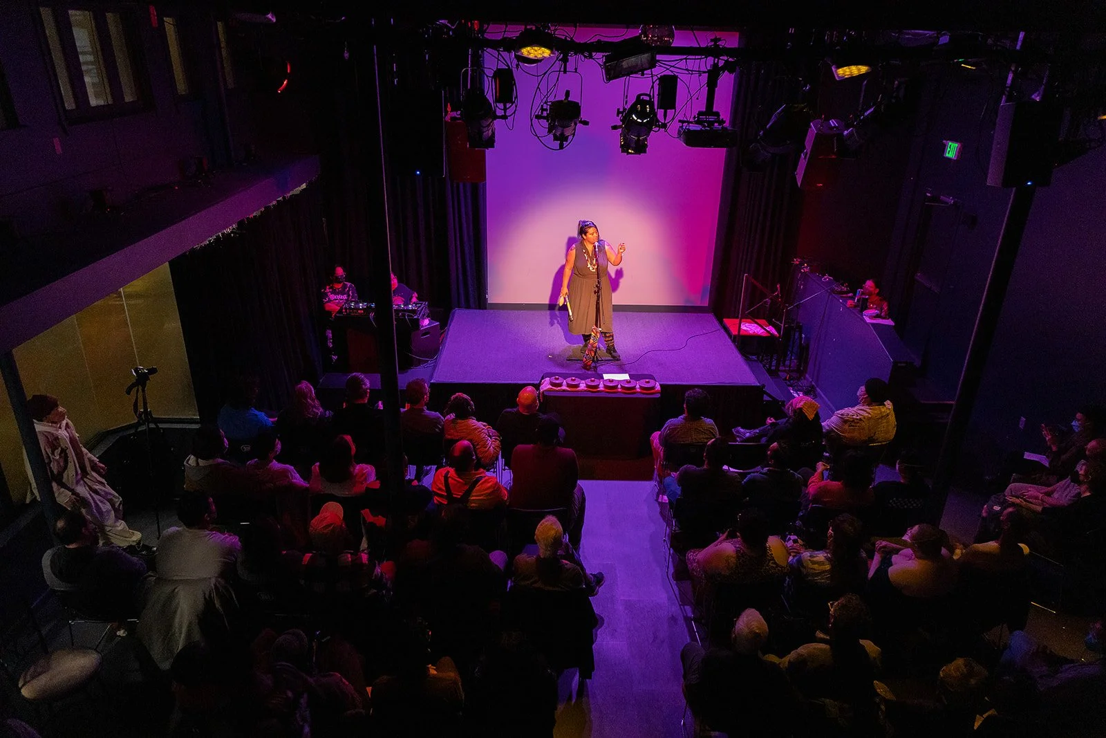 Kanyon Coyote Woman Sayers-Roods at Closing Showcase (THEYFRIEND 2023) by Robbie Sweeny