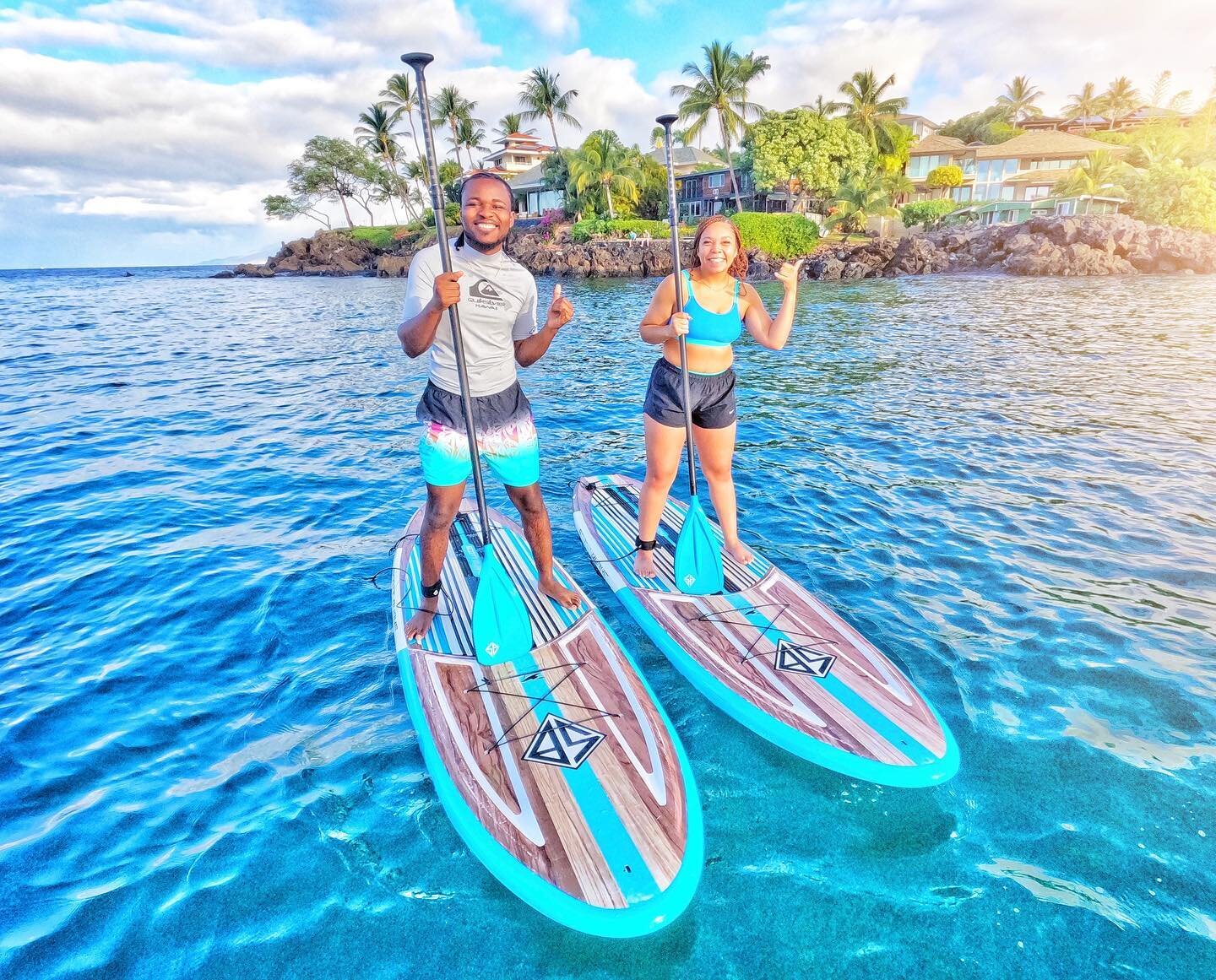 🌴Amazing to see these familiar faces again!! Rickey &amp; Sierra came out paddle boarding with me a little over a year ago. They are back again this week for their honeymoon. Congrats you two!!! 🍾🥳

#maui #mauihawaii #hawaii #mauiactivities #mauiv