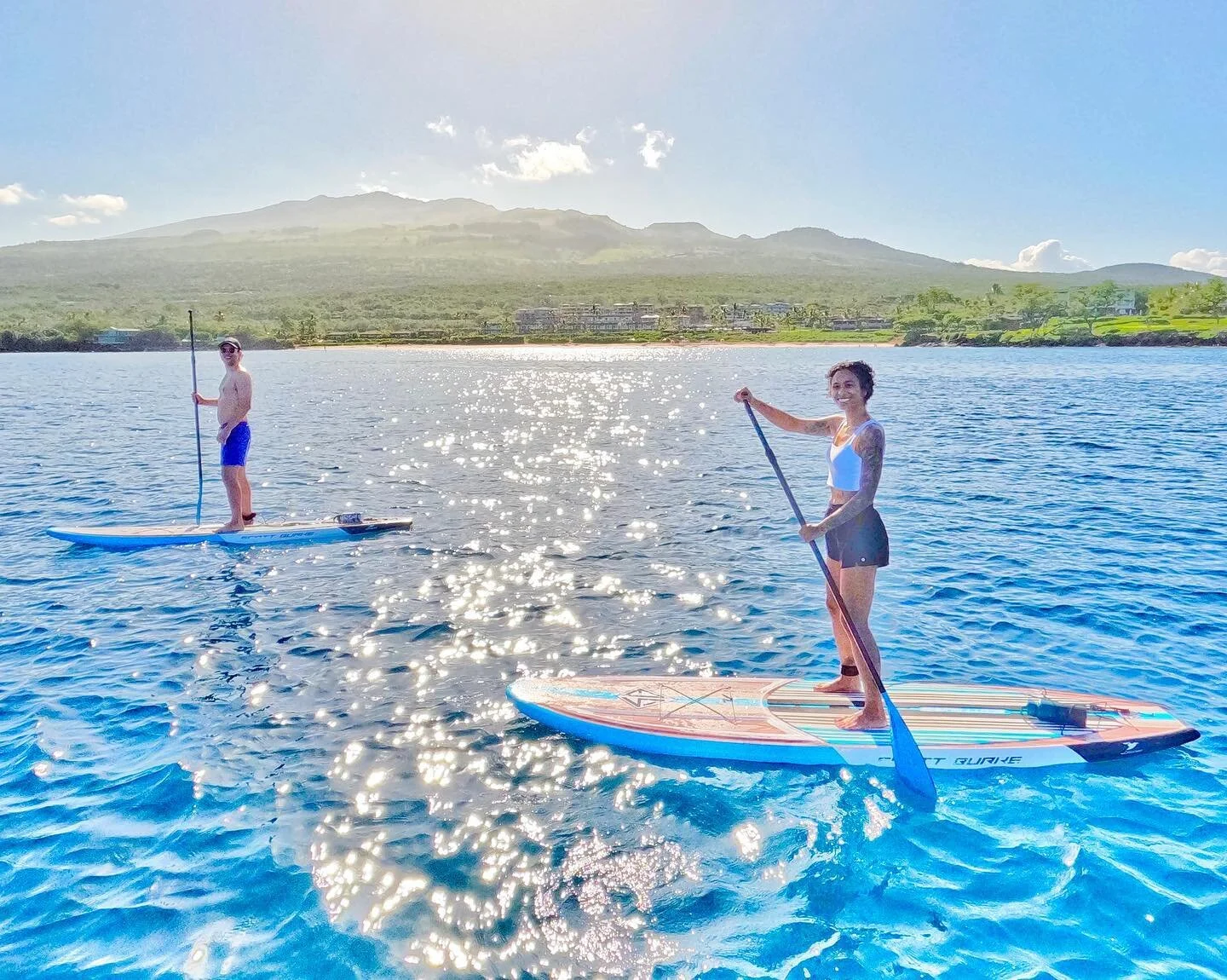 🌋 Check out this gorgeous view of Haleakalā (Maui&rsquo;s dormant volcano) from the Au&rsquo;au Channel! It was the most epic day paddling the coastline with Christina &amp; Ryan from San Diego!! 😎

#maui #mauihawaii #hawaii #mauitours #mauiactivit