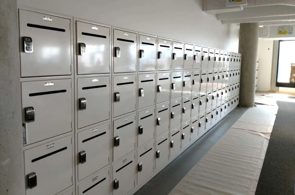 Lyon lockers