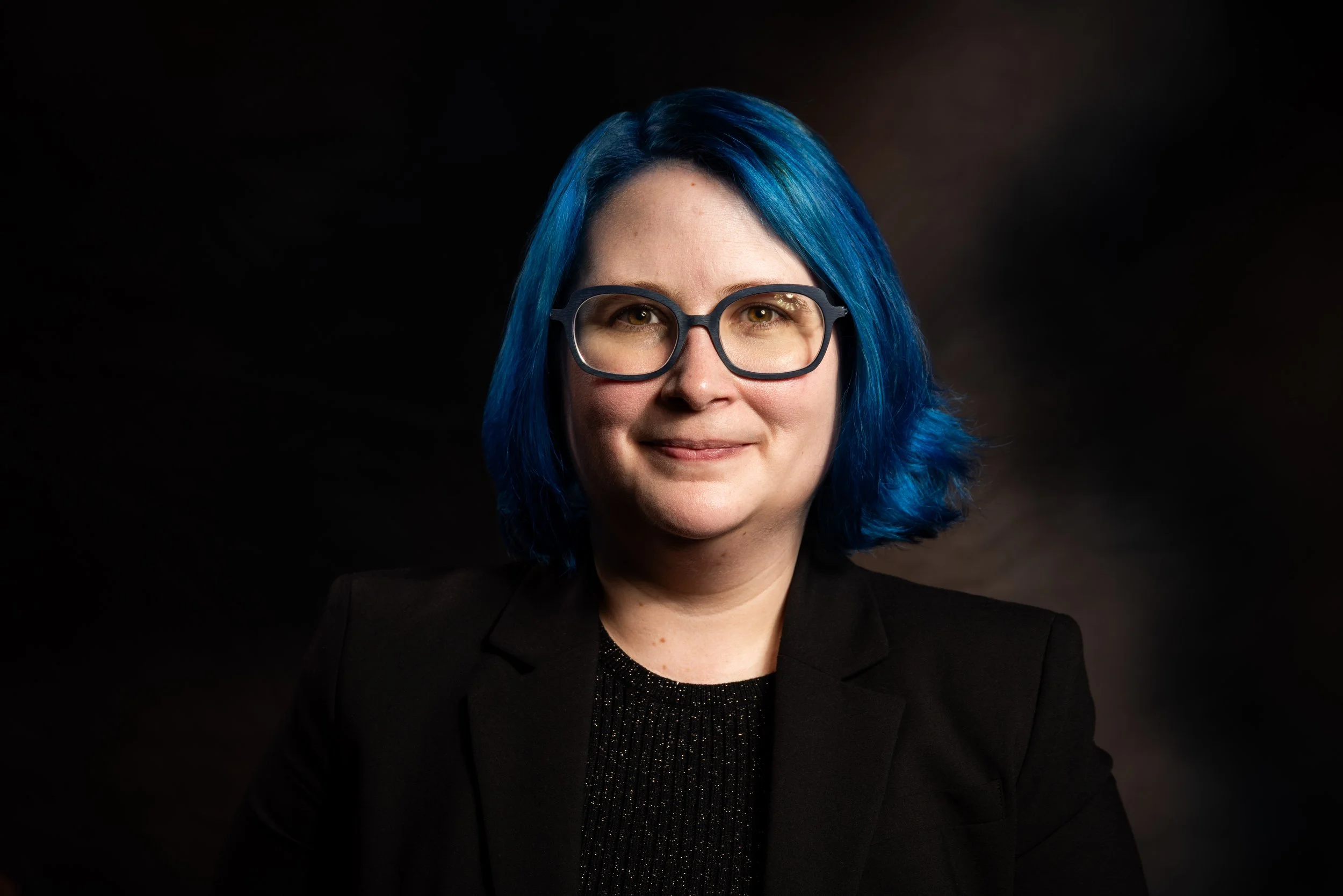 Diana-Headshots-4.jpg