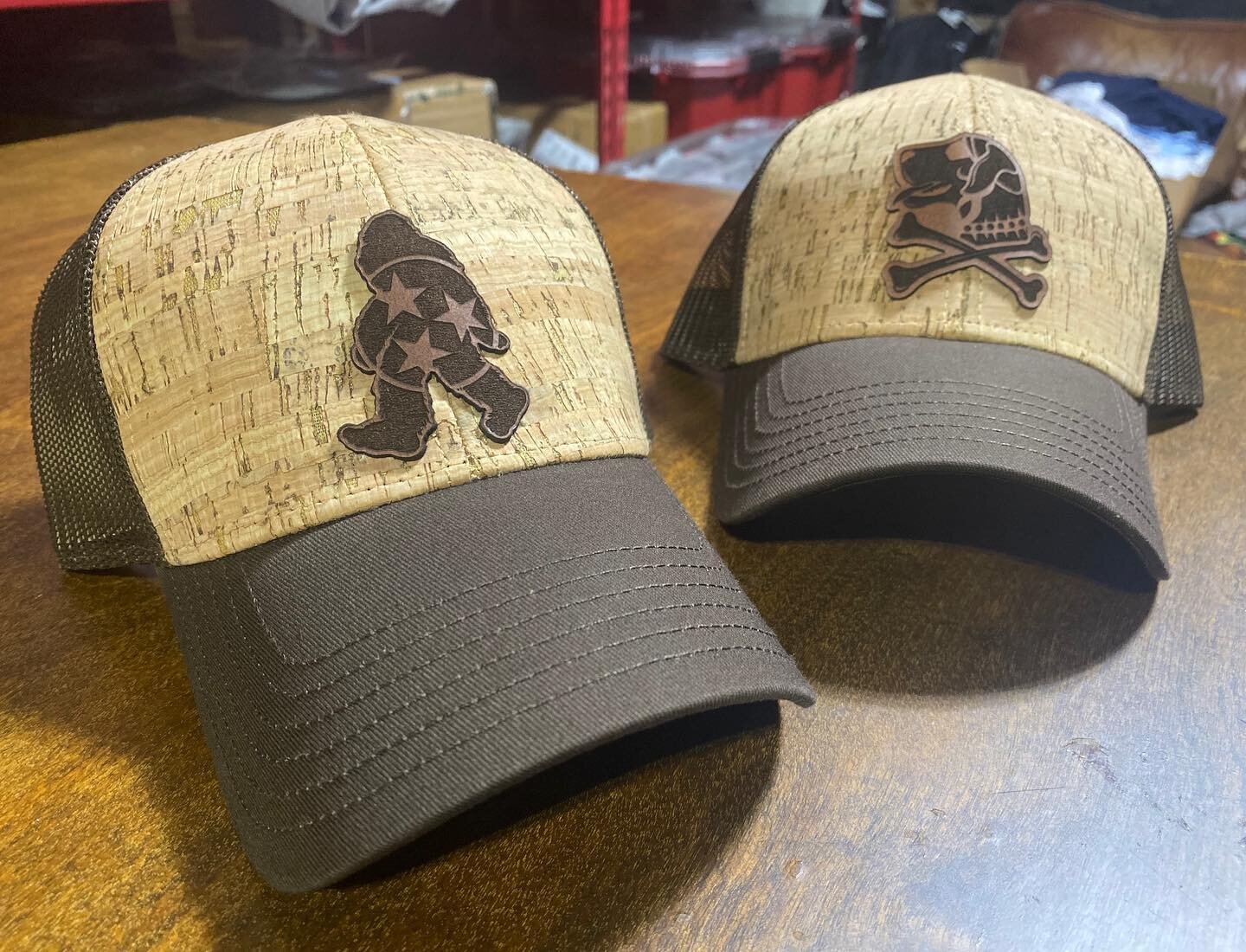Super excite that our 2023 hat line-up is underway&hellip;stay tuned for so many more designs!  Fine leather and cork&hellip; we say yes!!! You???
#patchhats #bigfoothats #sasquatchapparel #customapparel #corkhats #whatthesas #skunkape #piratedog #th