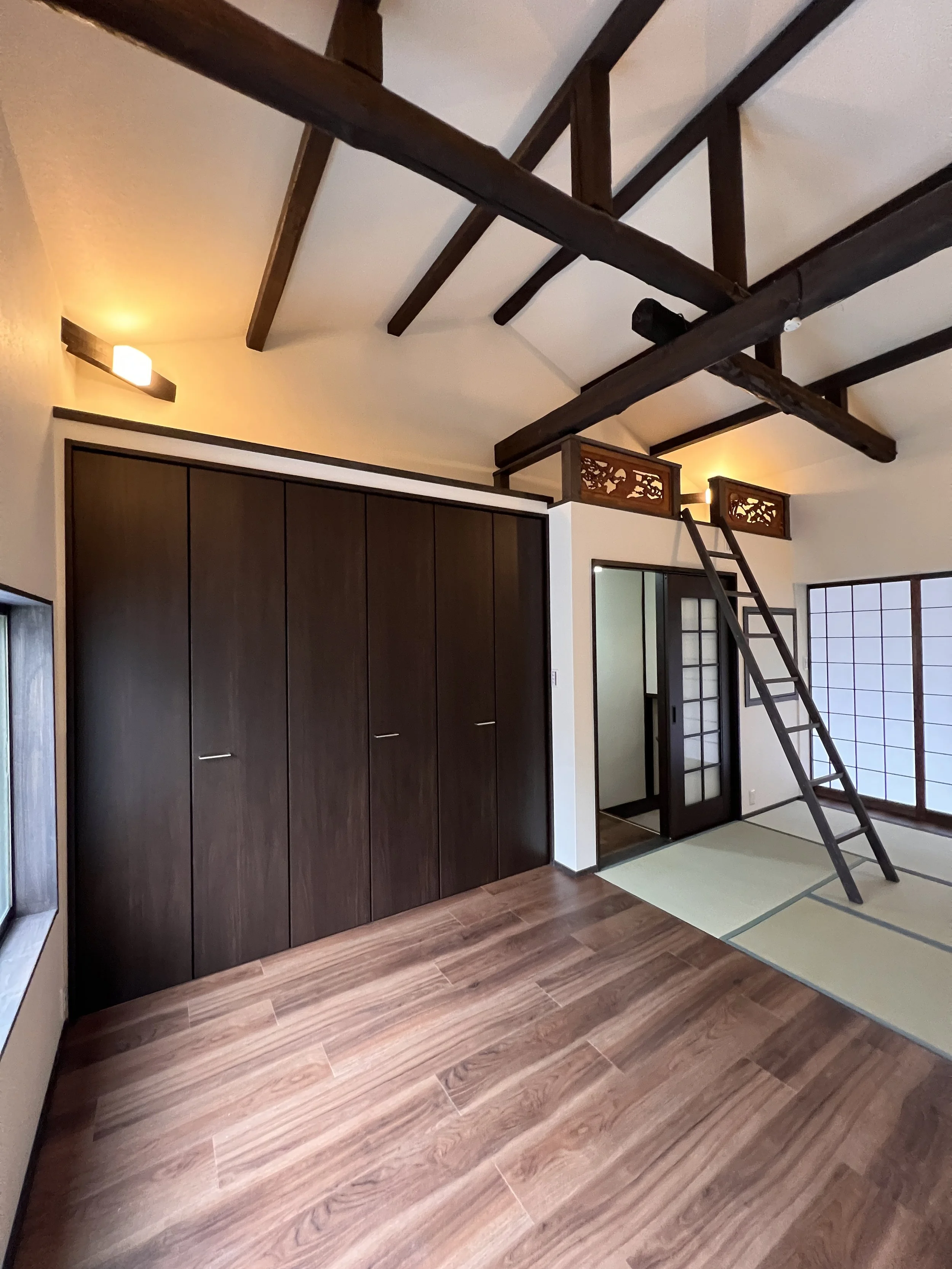 BB 2nd floor closet doors.JPG