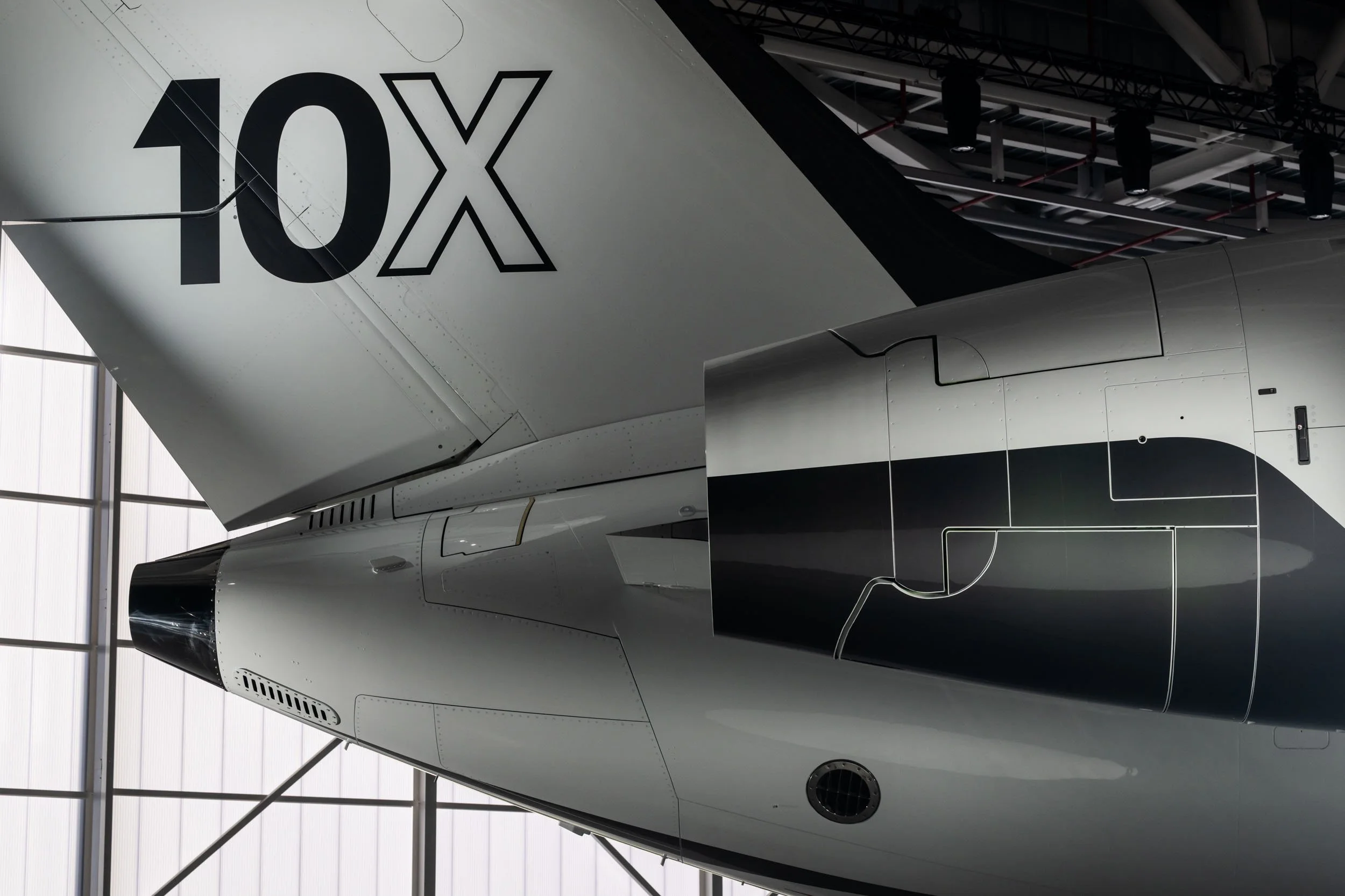 falcon.roll out 10x.2026.03.studio-26.web.jpg