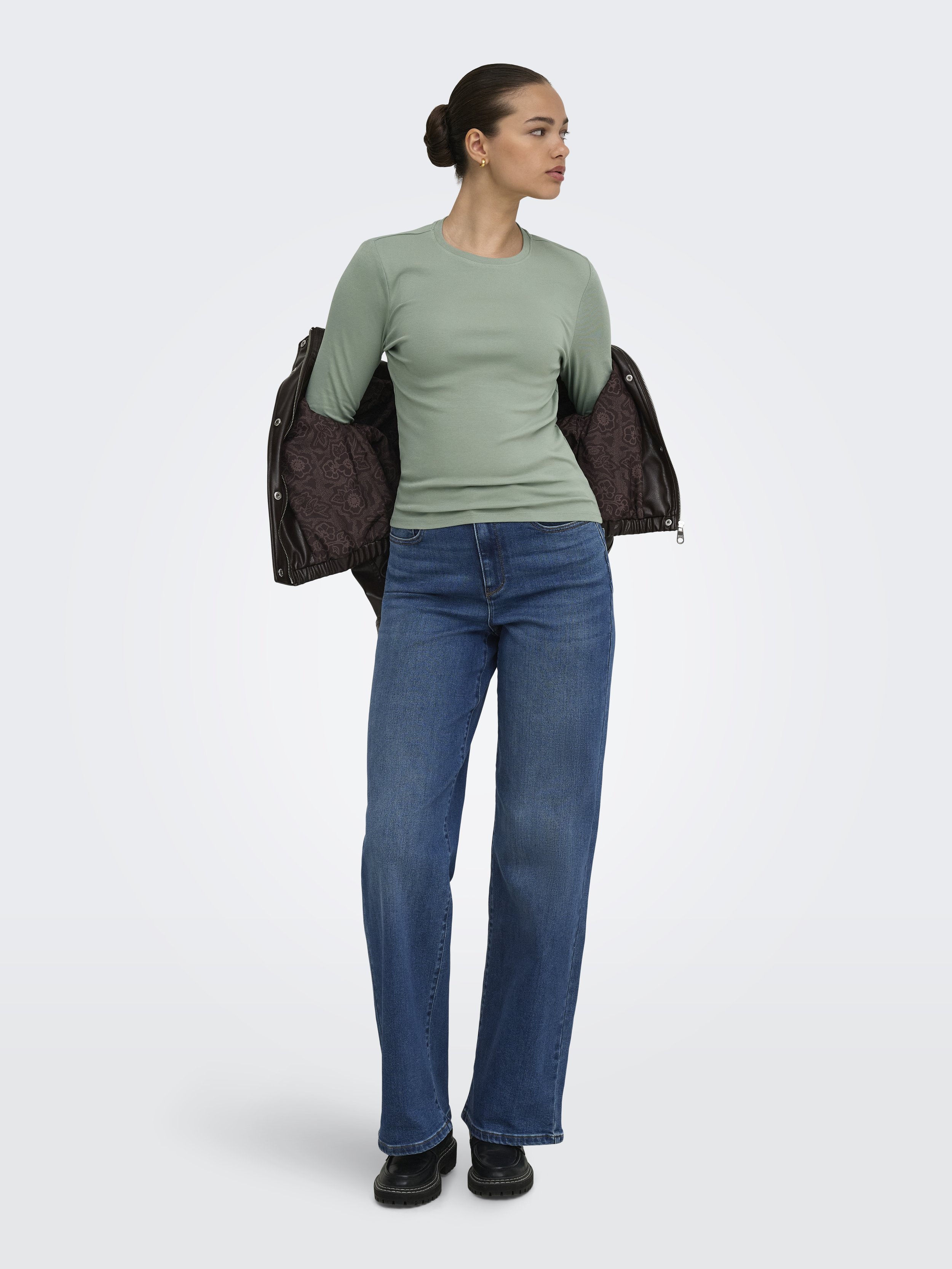 Shirt
17,99 €