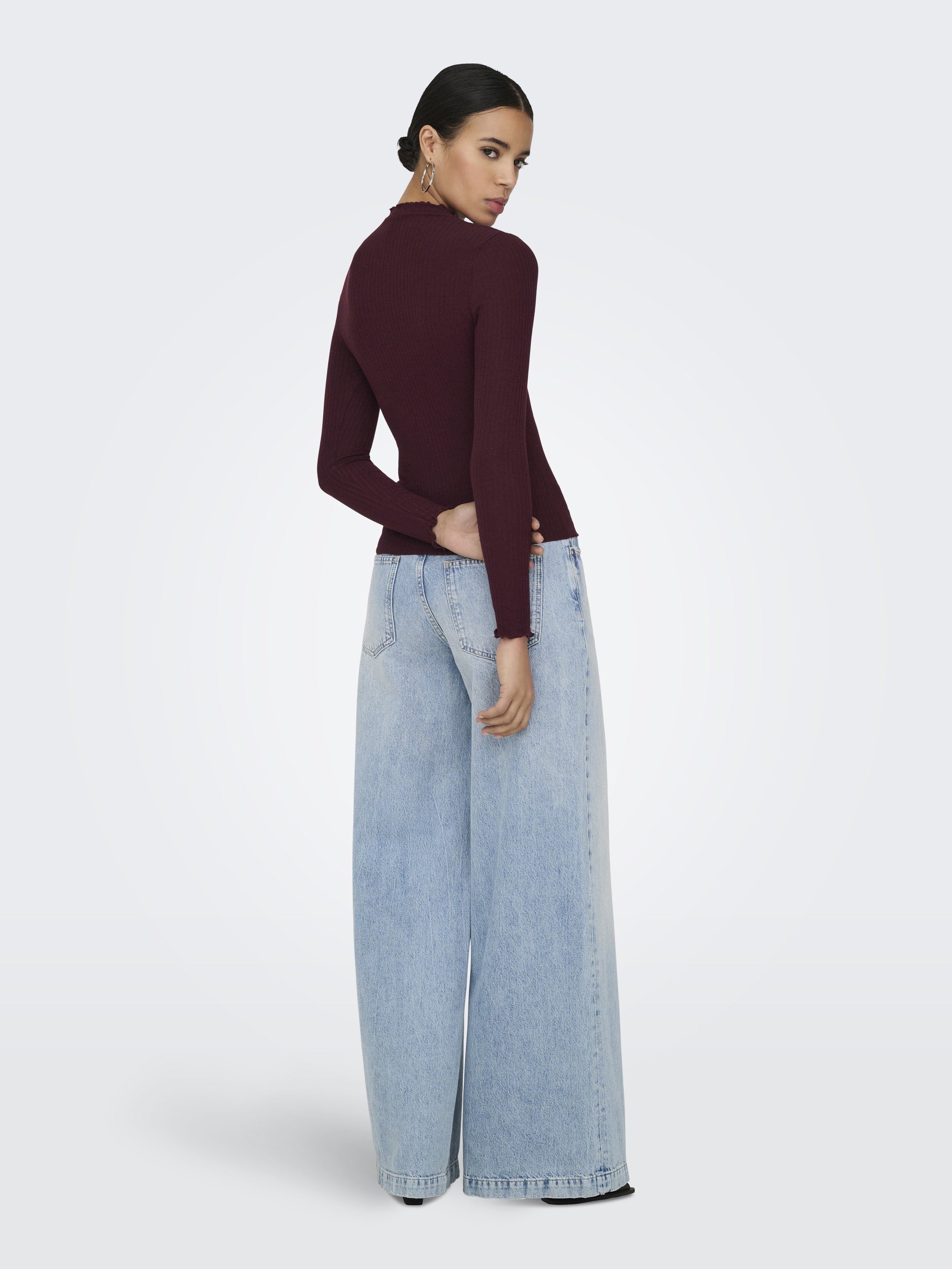 ONLY_FallWinter2022_3437408_15180040_2.jpg
