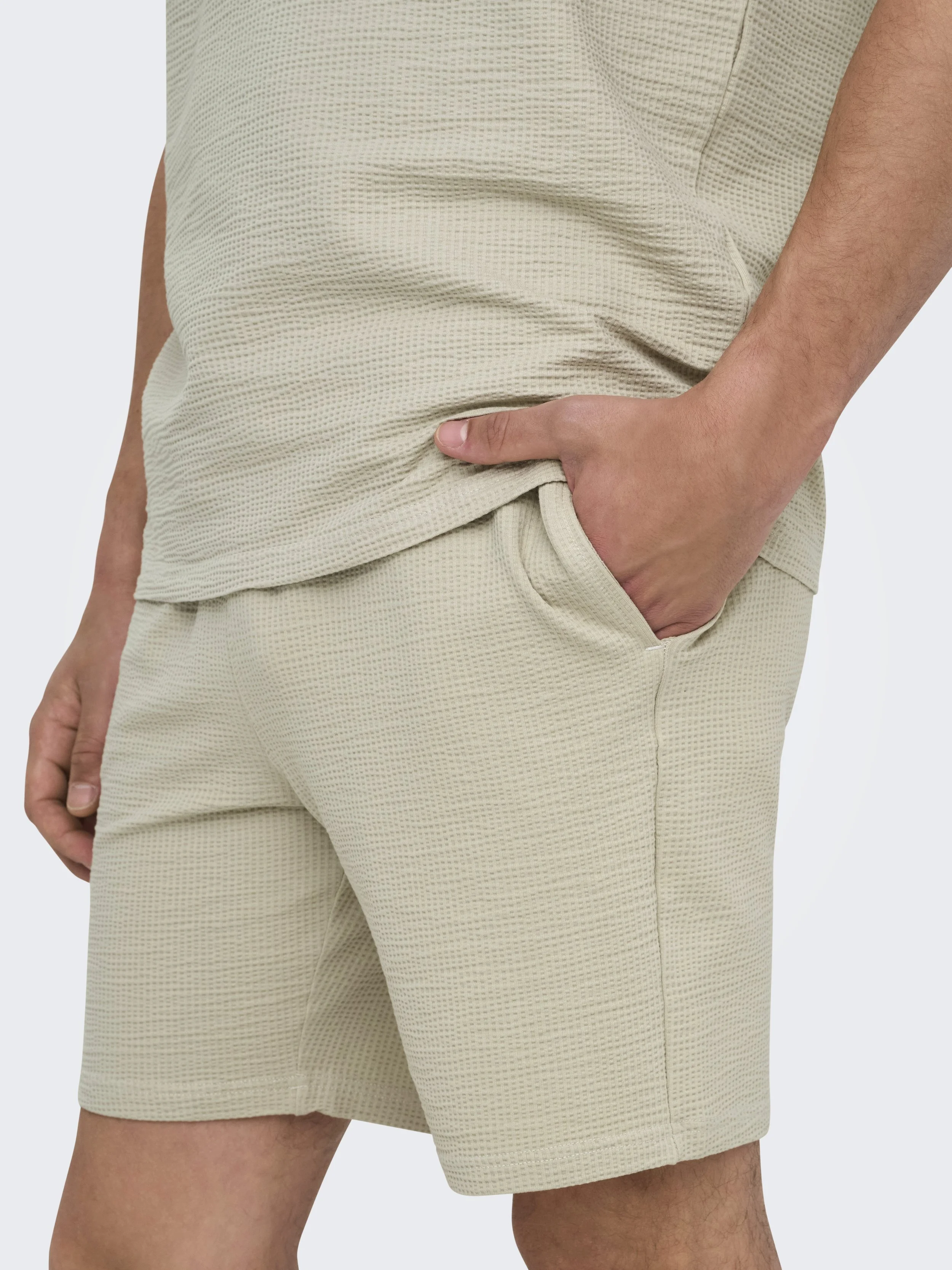 Shorts
29,99 €
