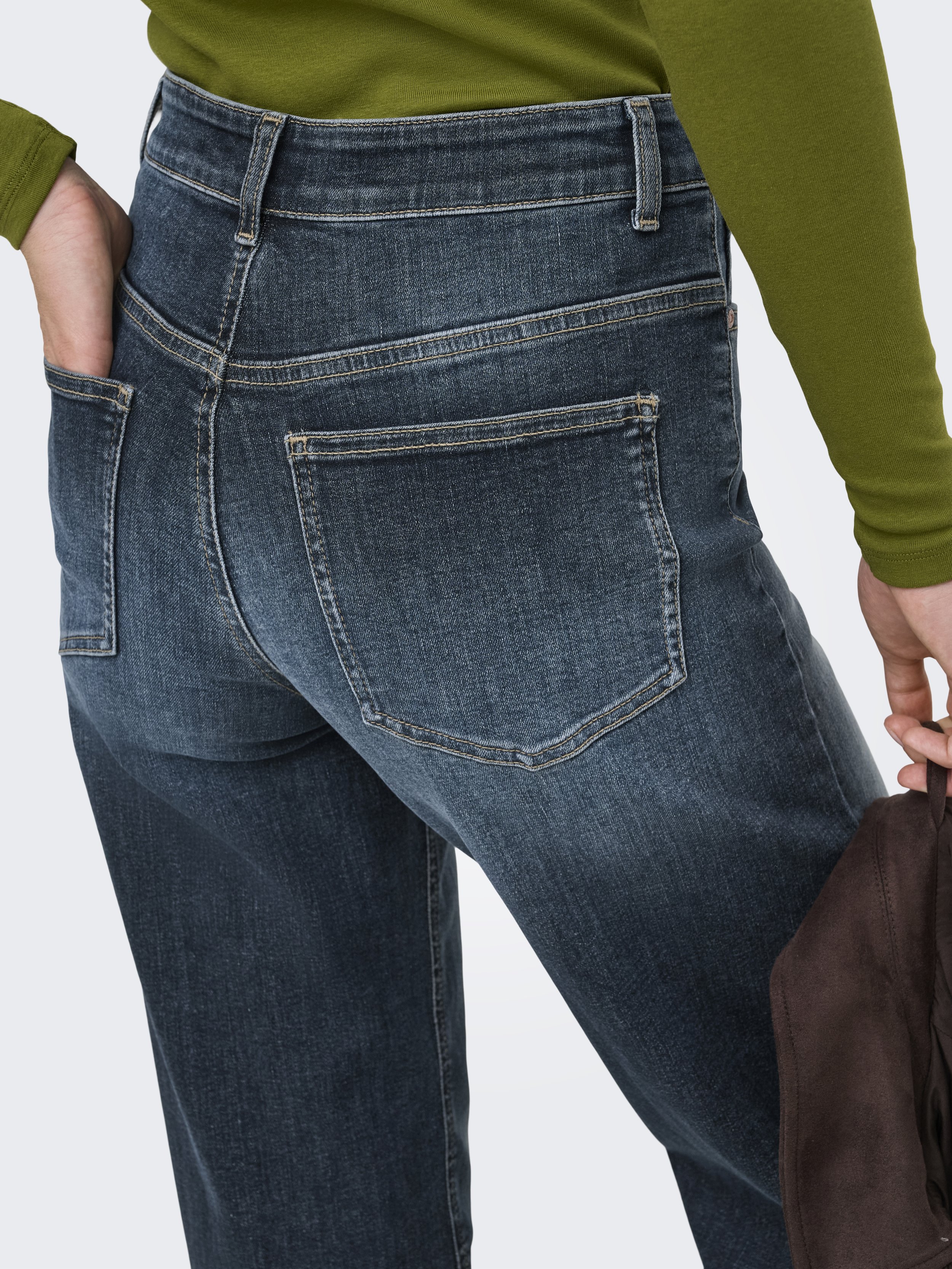 Jeans
49,99 €