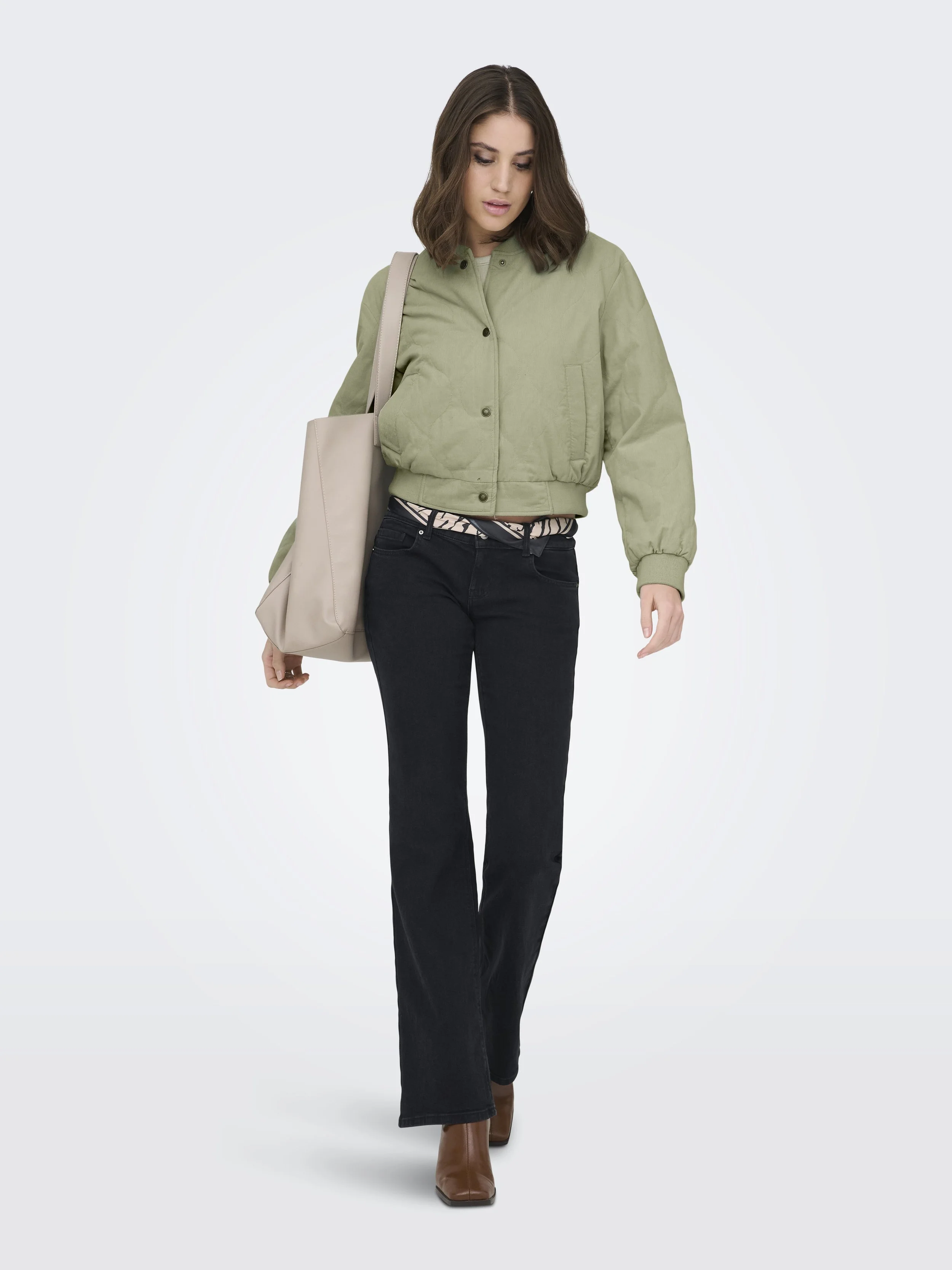 ONLY_Autumnwinter_4894121_15361831_5.jpg
