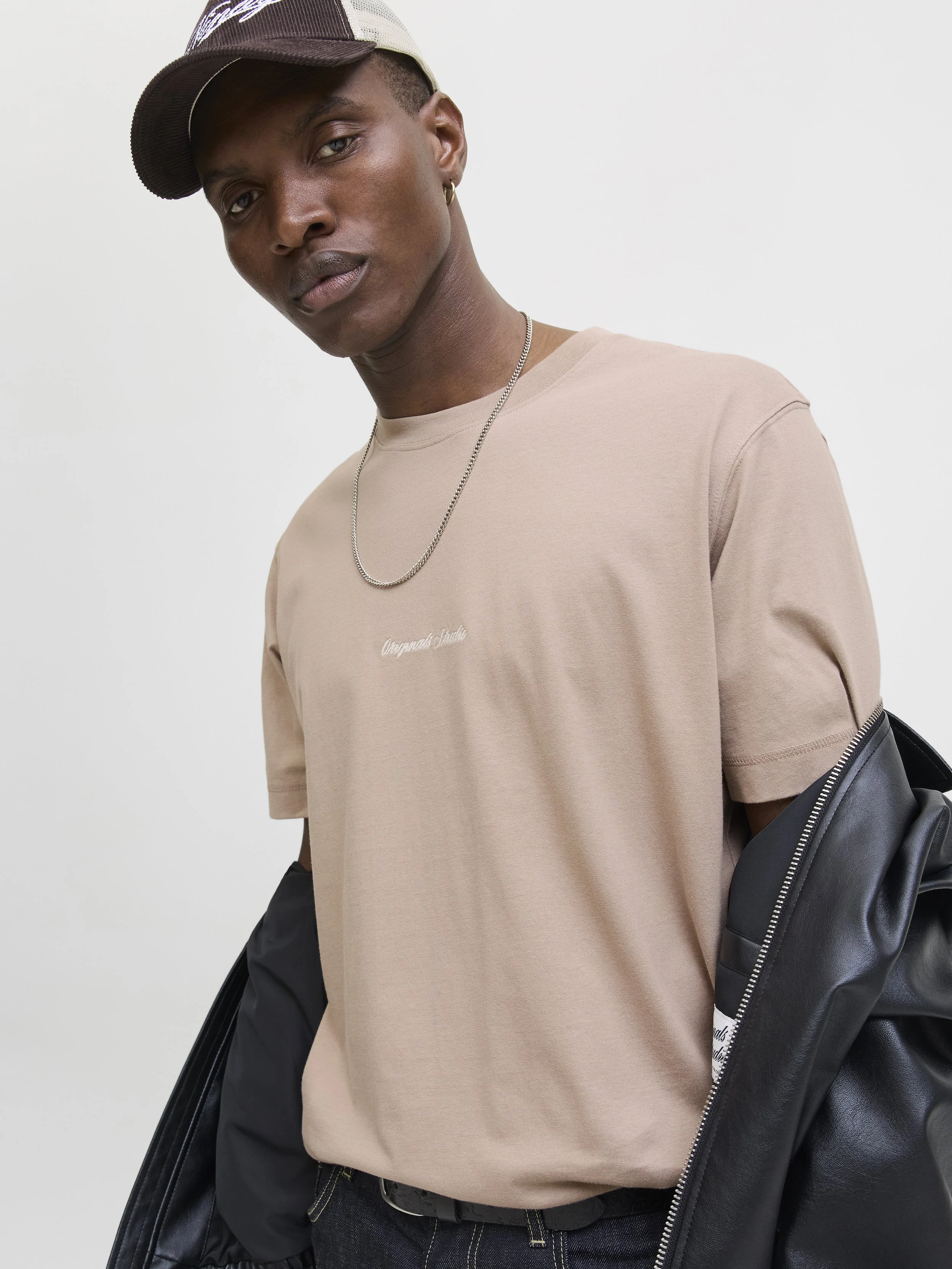 Shirt
17,99 €
